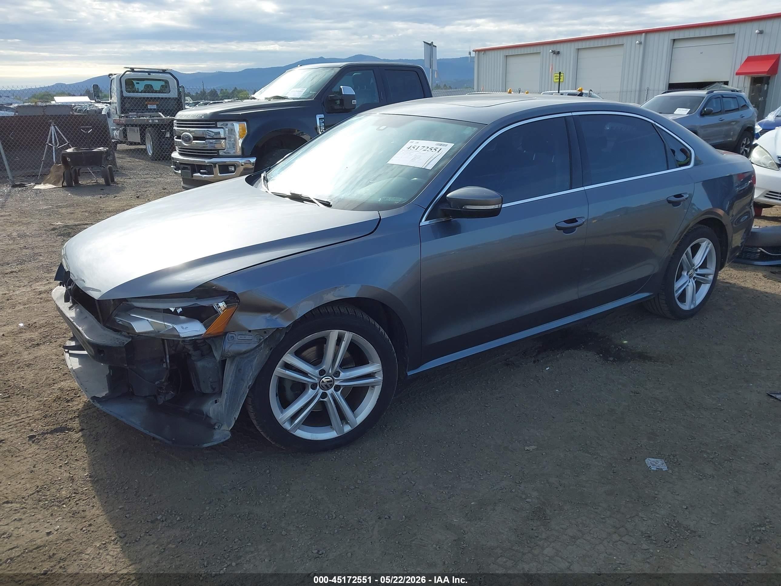 2015 Volkswagen Passat 2.0l Tdi Se Gray vin: 1VWBV7A33FC090888