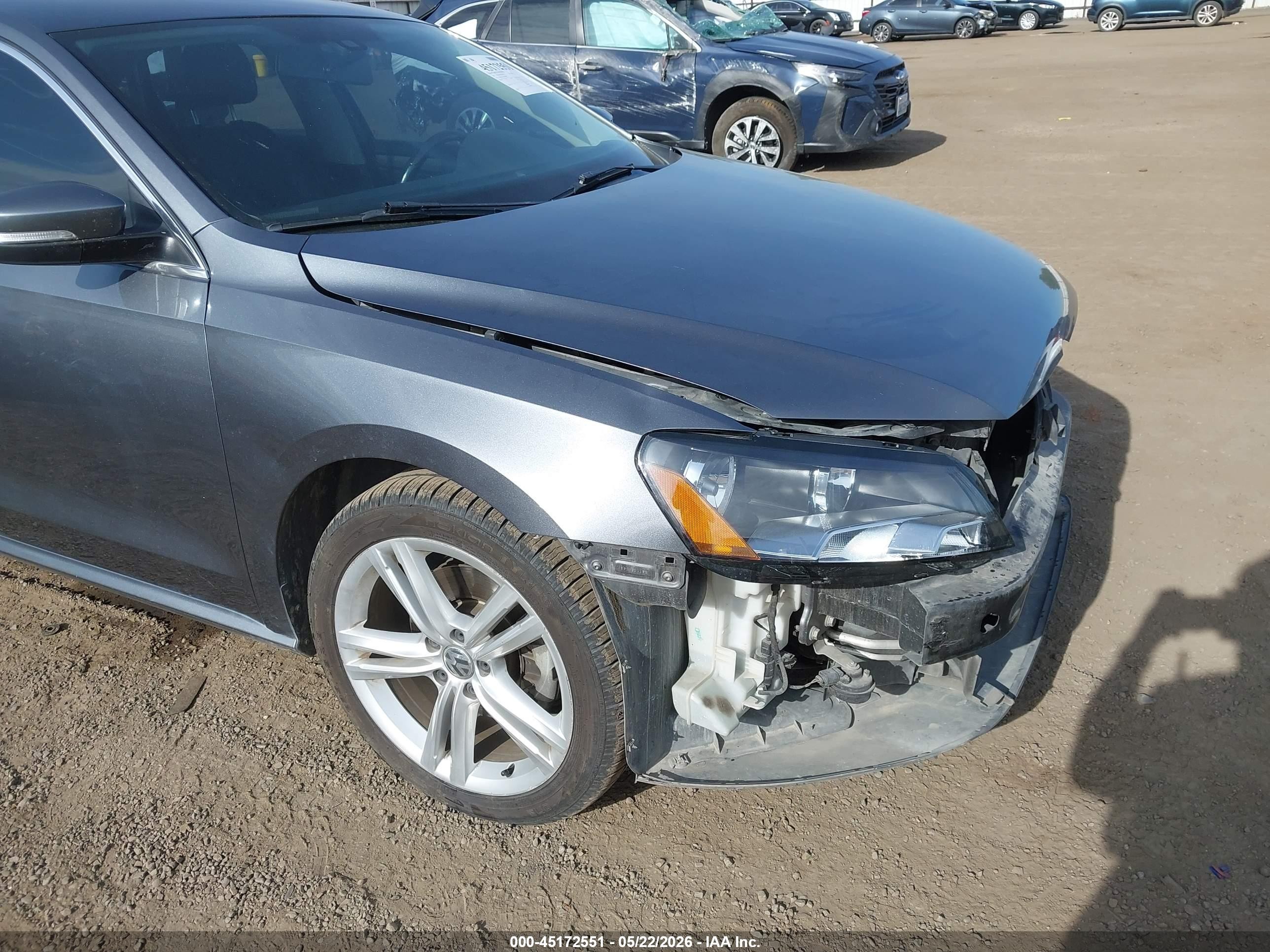 2015 Volkswagen Passat 2.0l Tdi Se Gray vin: 1VWBV7A33FC090888