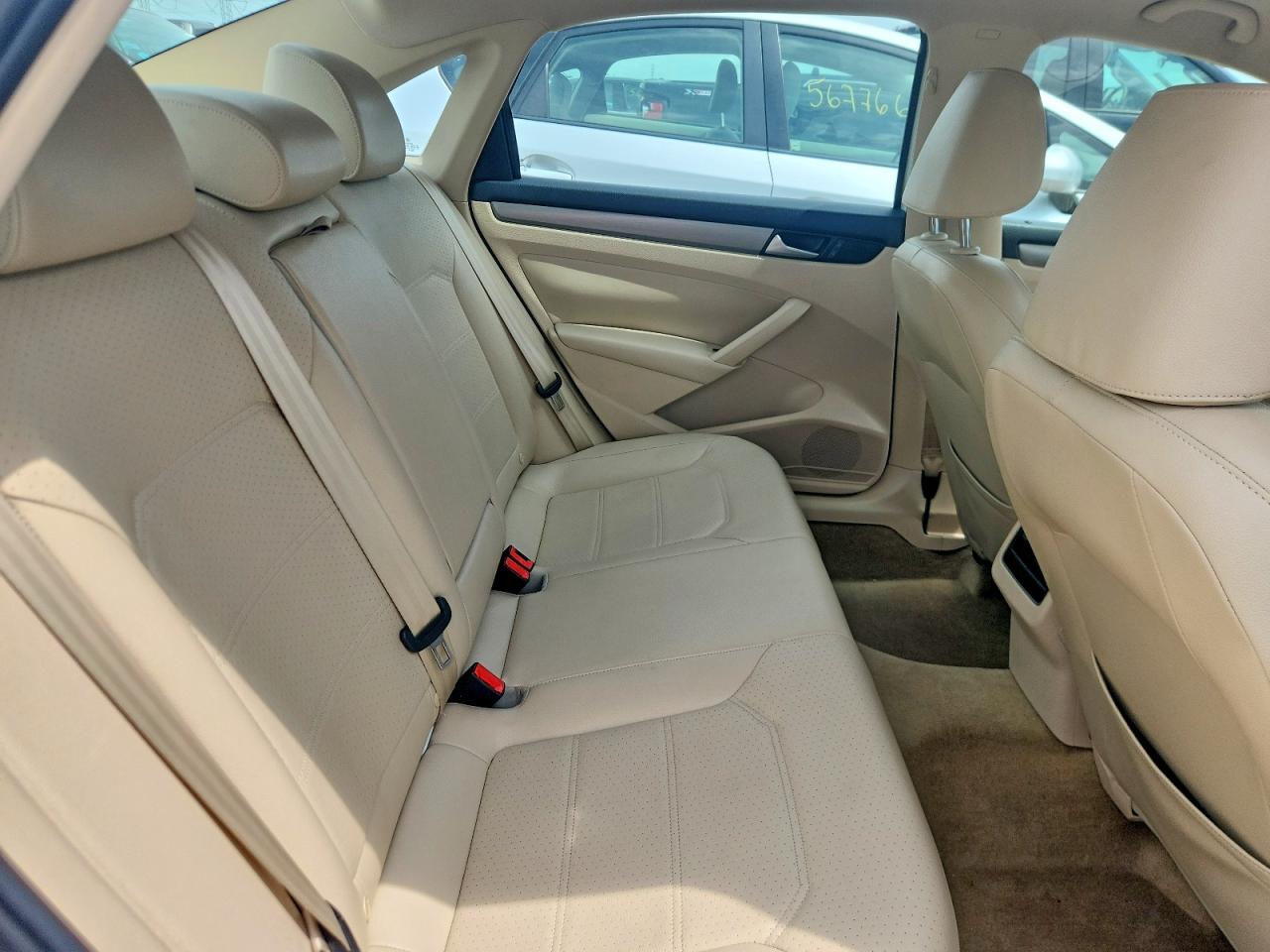 2015 Volkswagen Passat Se White vin: 1VWBV7A34FC056944