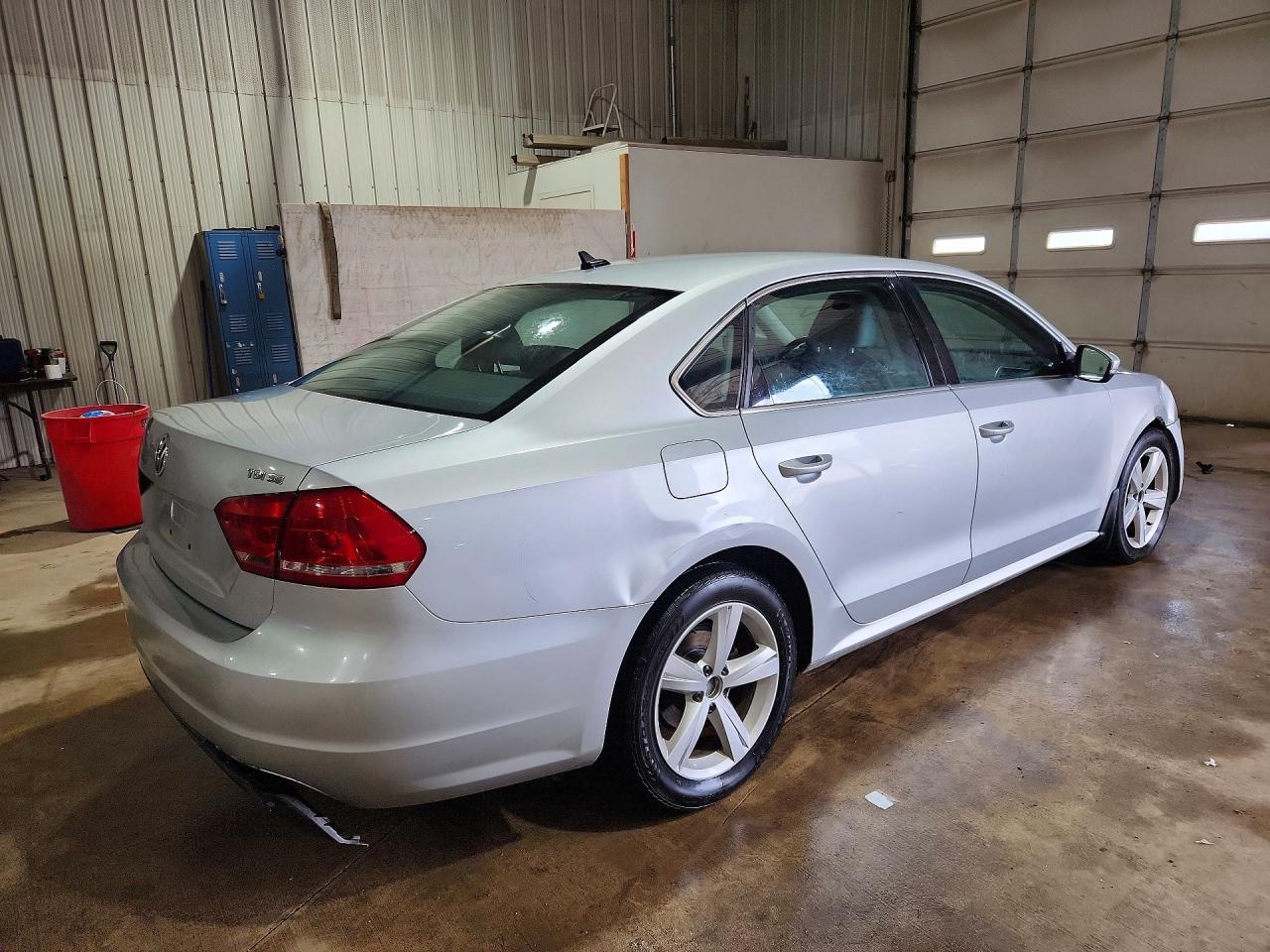 2015 Volkswagen Passat Se Silver vin: 1VWBV7A34FC058869