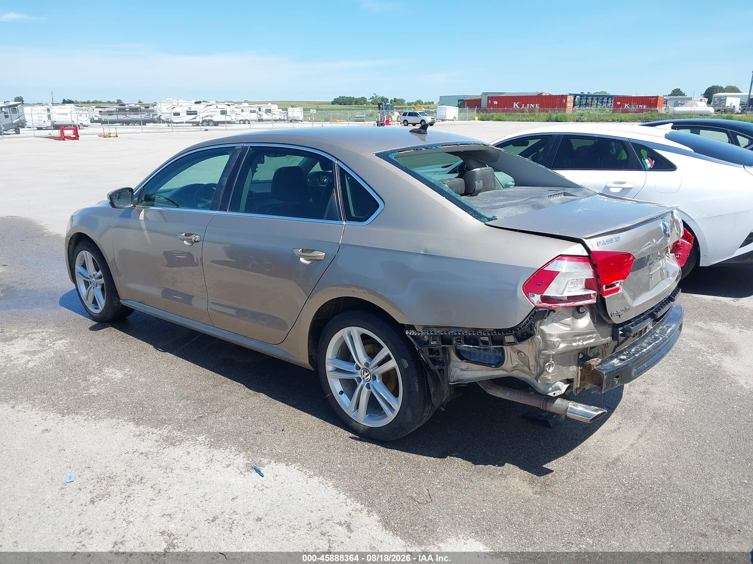2015 Volkswagen Passat 2.0l Tdi Se Brown vin: 1VWBV7A34FC067569