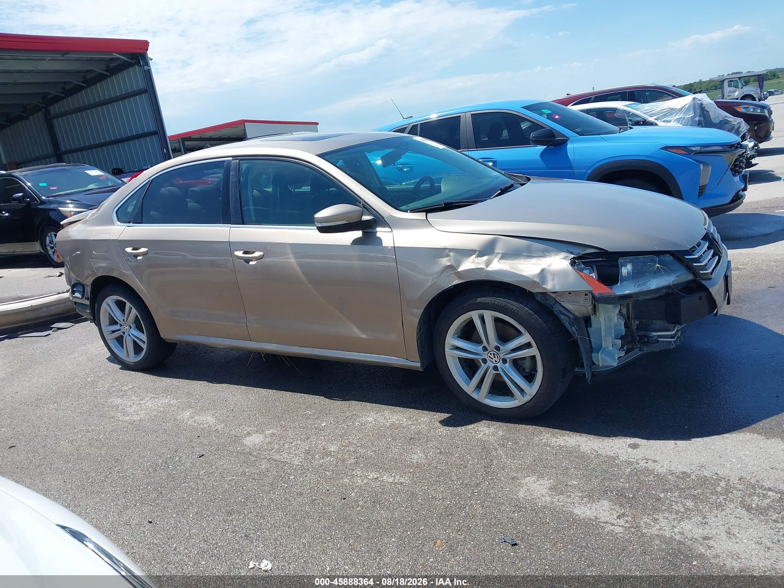 2015 Volkswagen Passat 2.0l Tdi Se Brown vin: 1VWBV7A34FC067569