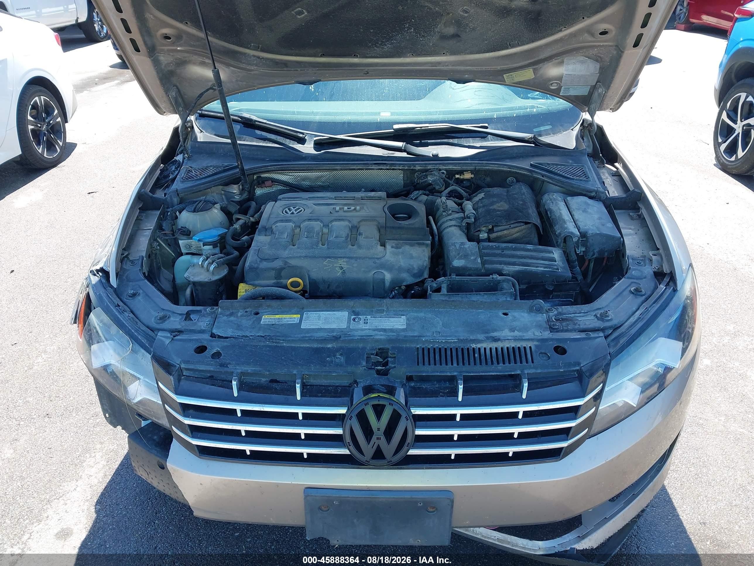 2015 Volkswagen Passat 2.0l Tdi Se Brown vin: 1VWBV7A34FC067569