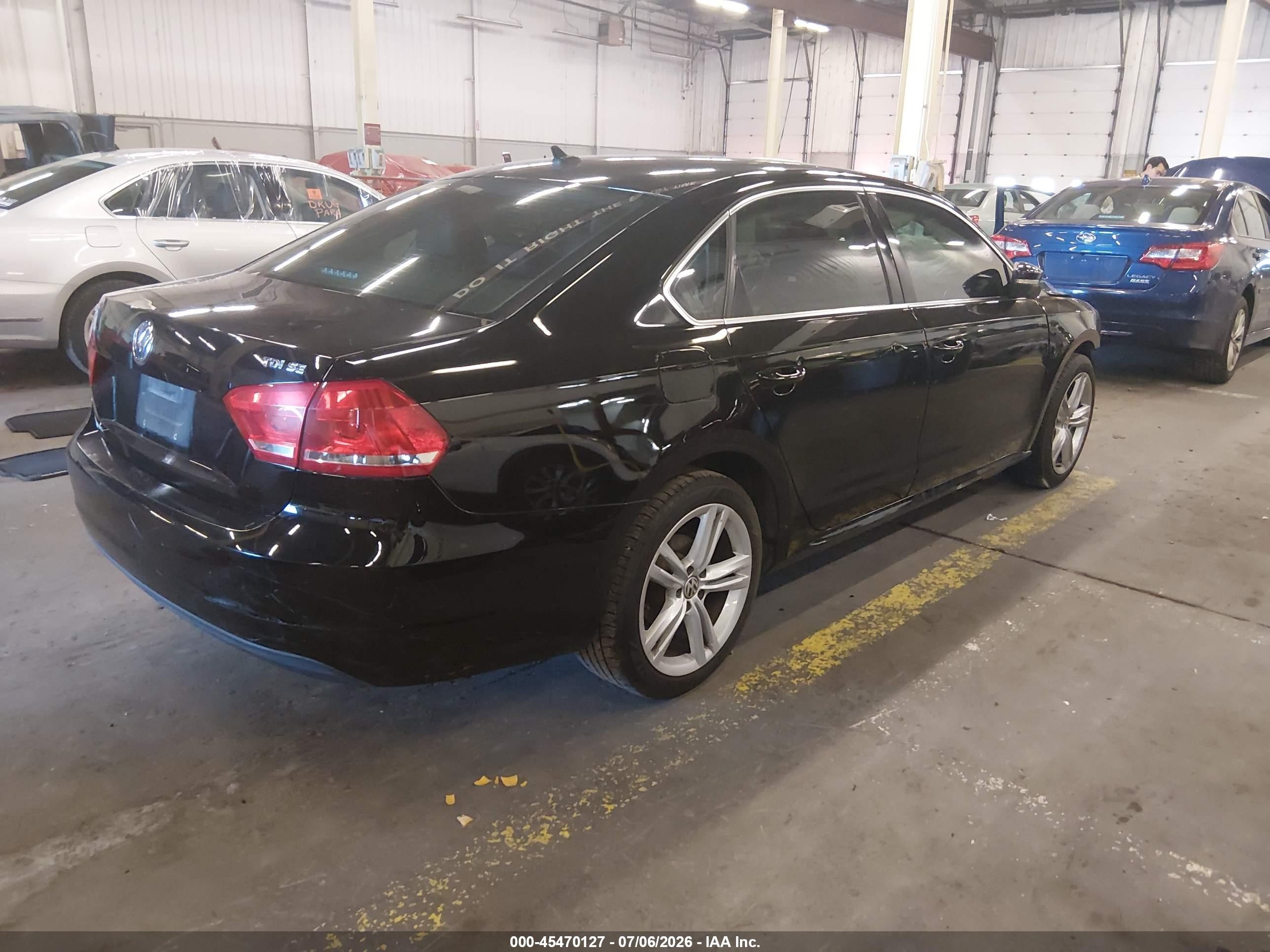 2015 Volkswagen Passat 2.0l Tdi Se Black vin: 1VWBV7A34FC103020