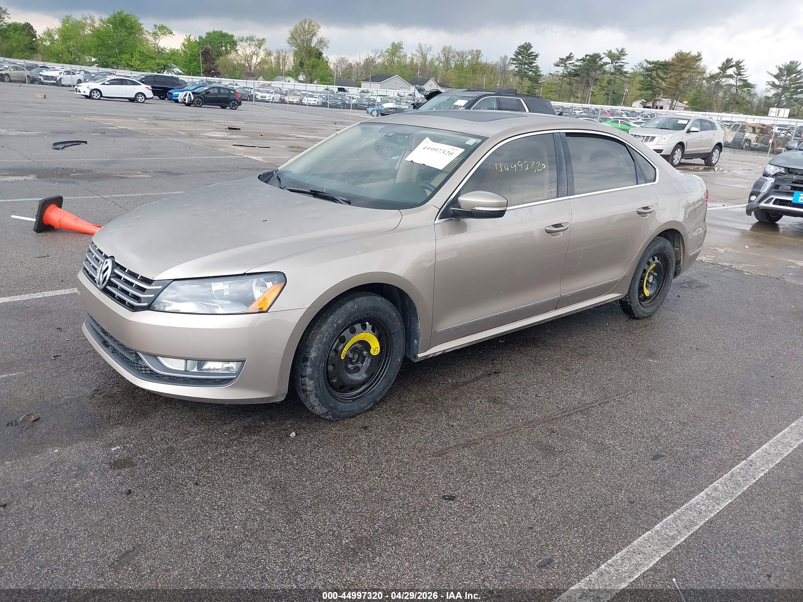 2015 Volkswagen Passat 2.0l Tdi Se Gold vin: 1VWBV7A35FC039313