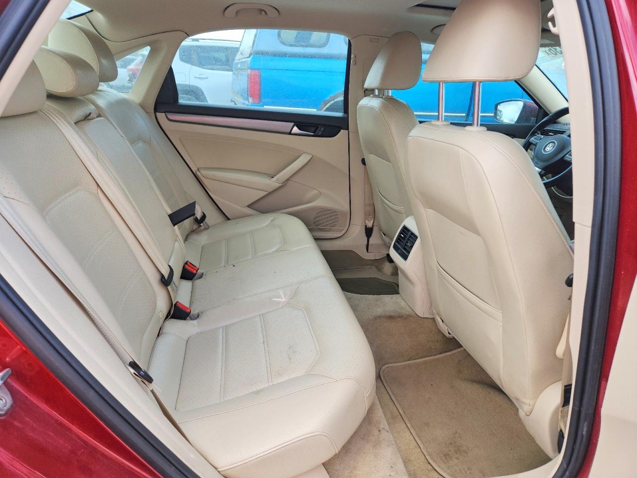 2015 Volkswagen Passat Se Red vin: 1VWBV7A35FC043765