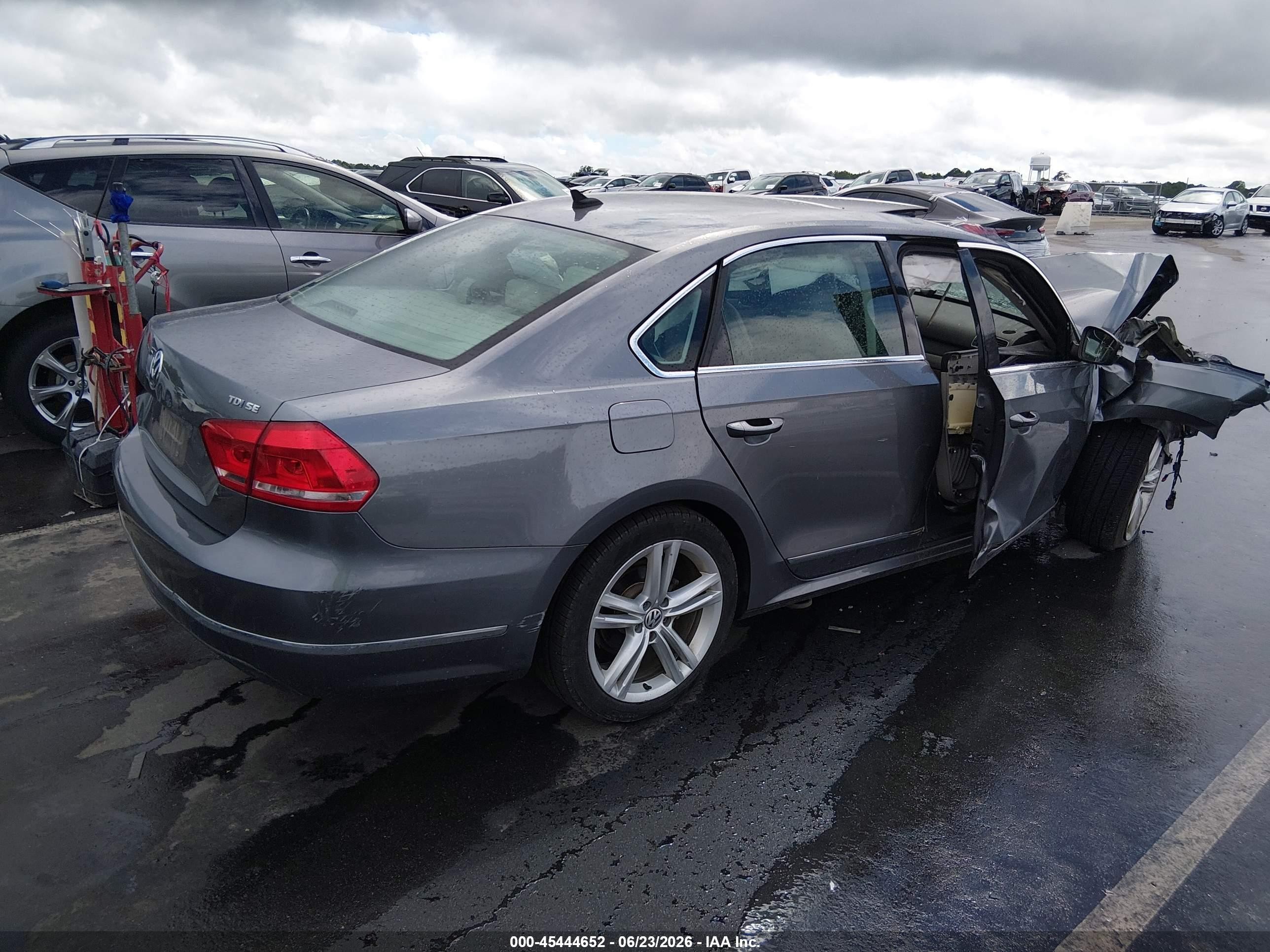 2015 Volkswagen Passat 2.0l Tdi Se Gray vin: 1VWBV7A35FC082064