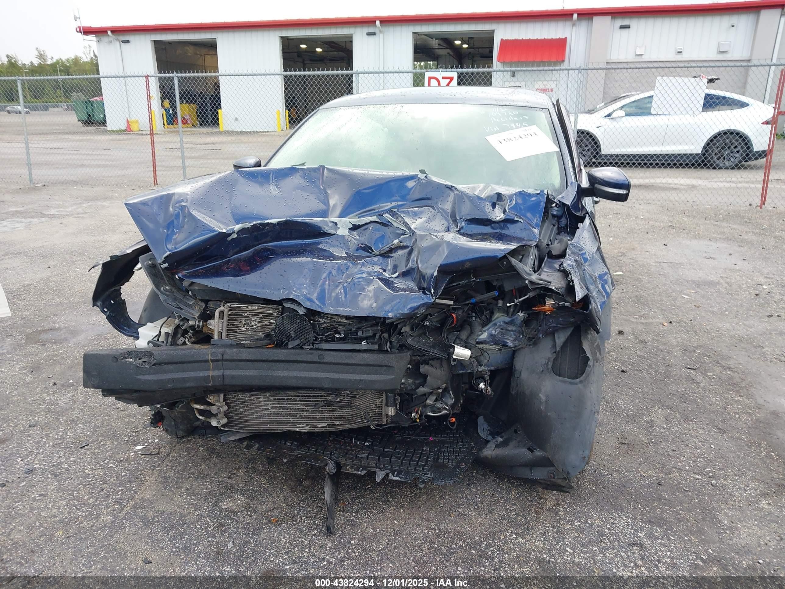 2015 Volkswagen Passat 2.0l Tdi Se Blue vin: 1VWBV7A36FC047985