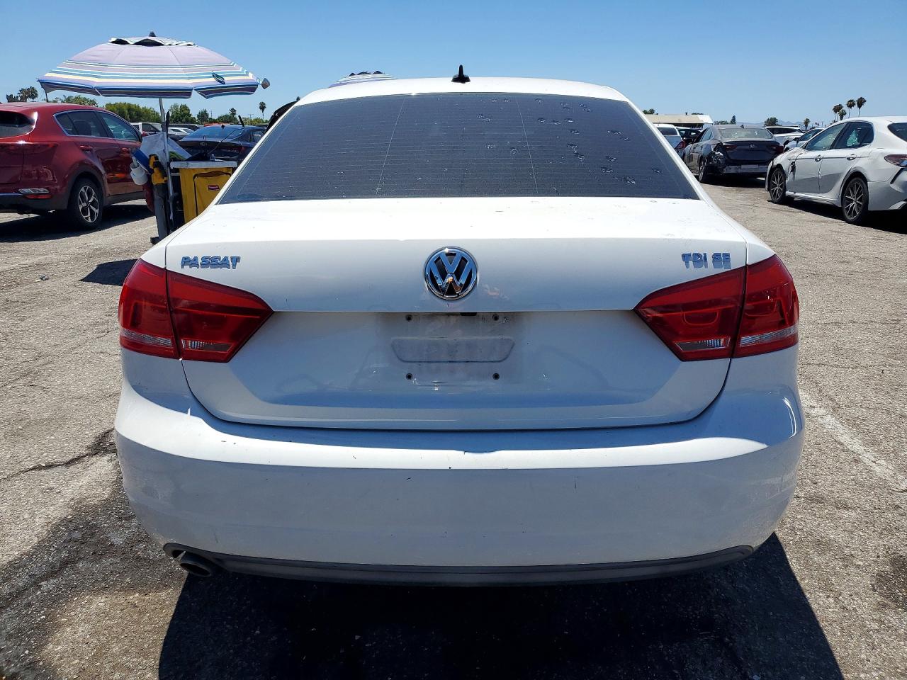 2015 Volkswagen Passat Se White vin: 1VWBV7A36FC057884