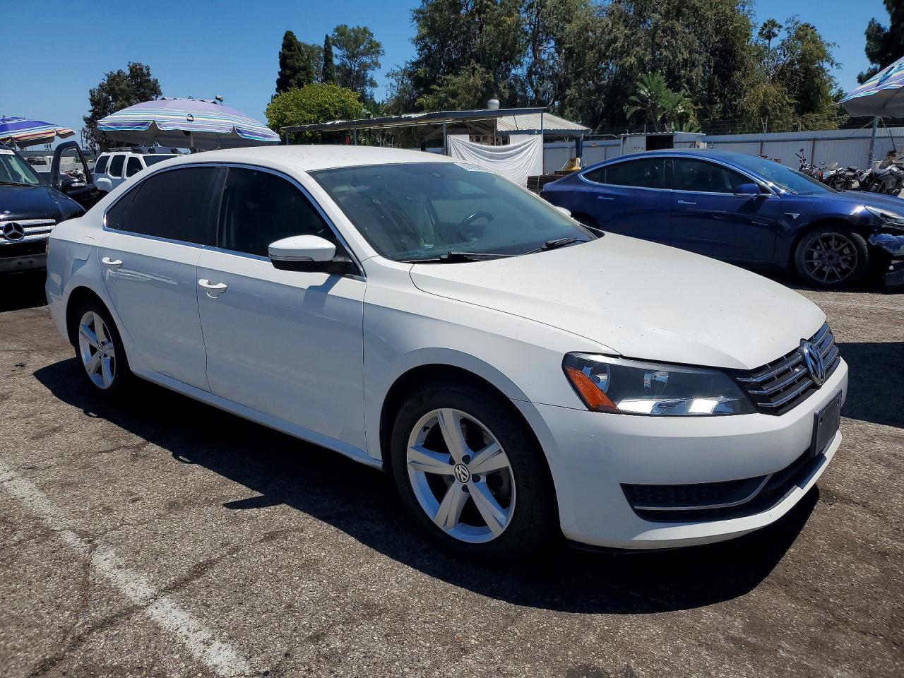 2015 Volkswagen Passat Se White vin: 1VWBV7A36FC057884