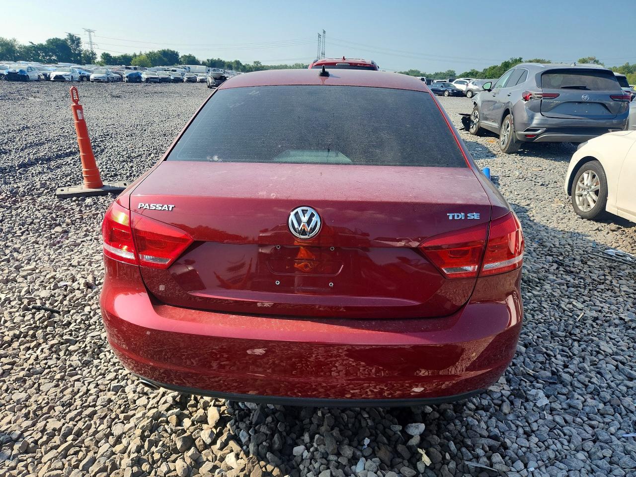 2015 Volkswagen Passat Se Red vin: 1VWBV7A36FC095938