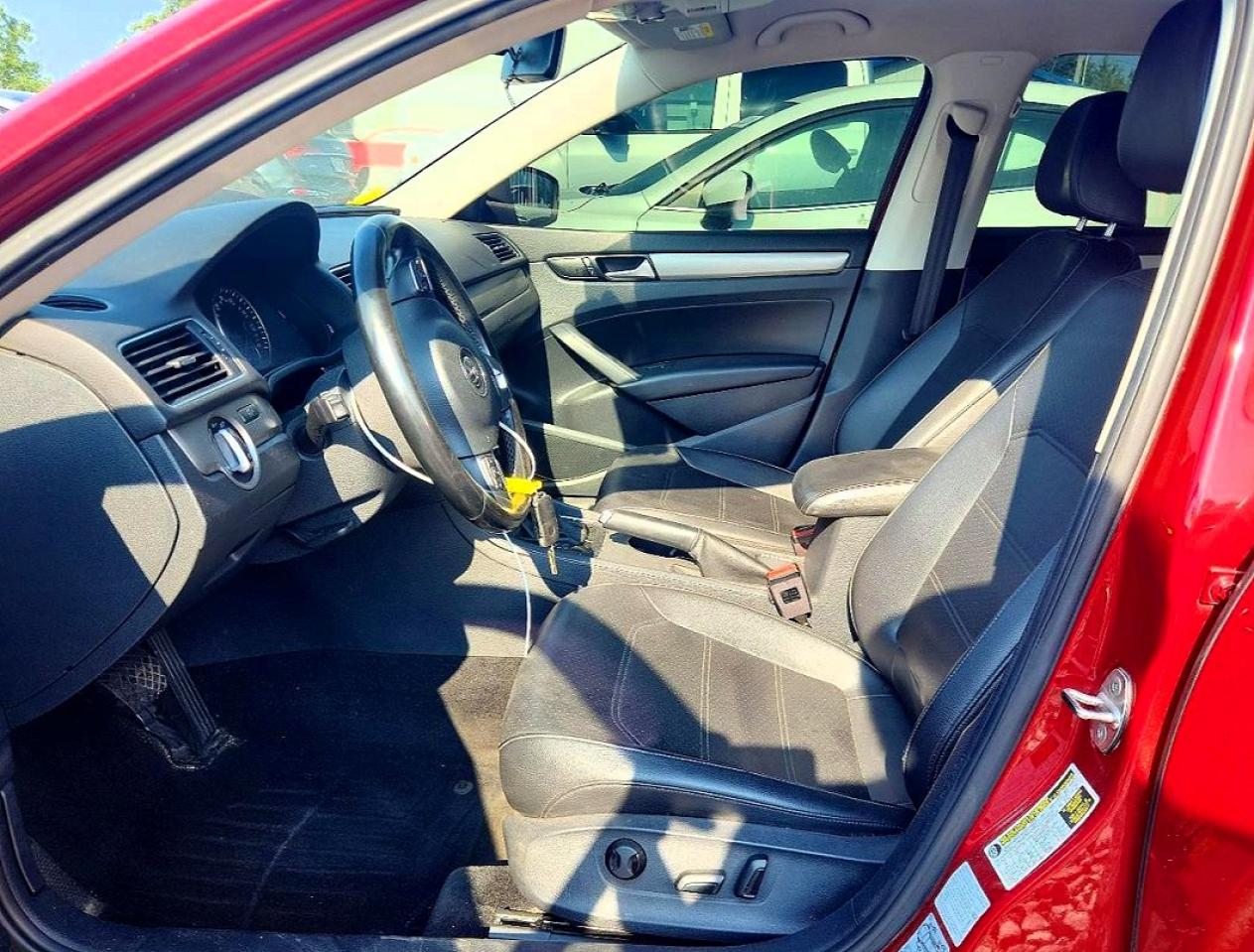 2015 Volkswagen Passat Se Red vin: 1VWBV7A36FC095938