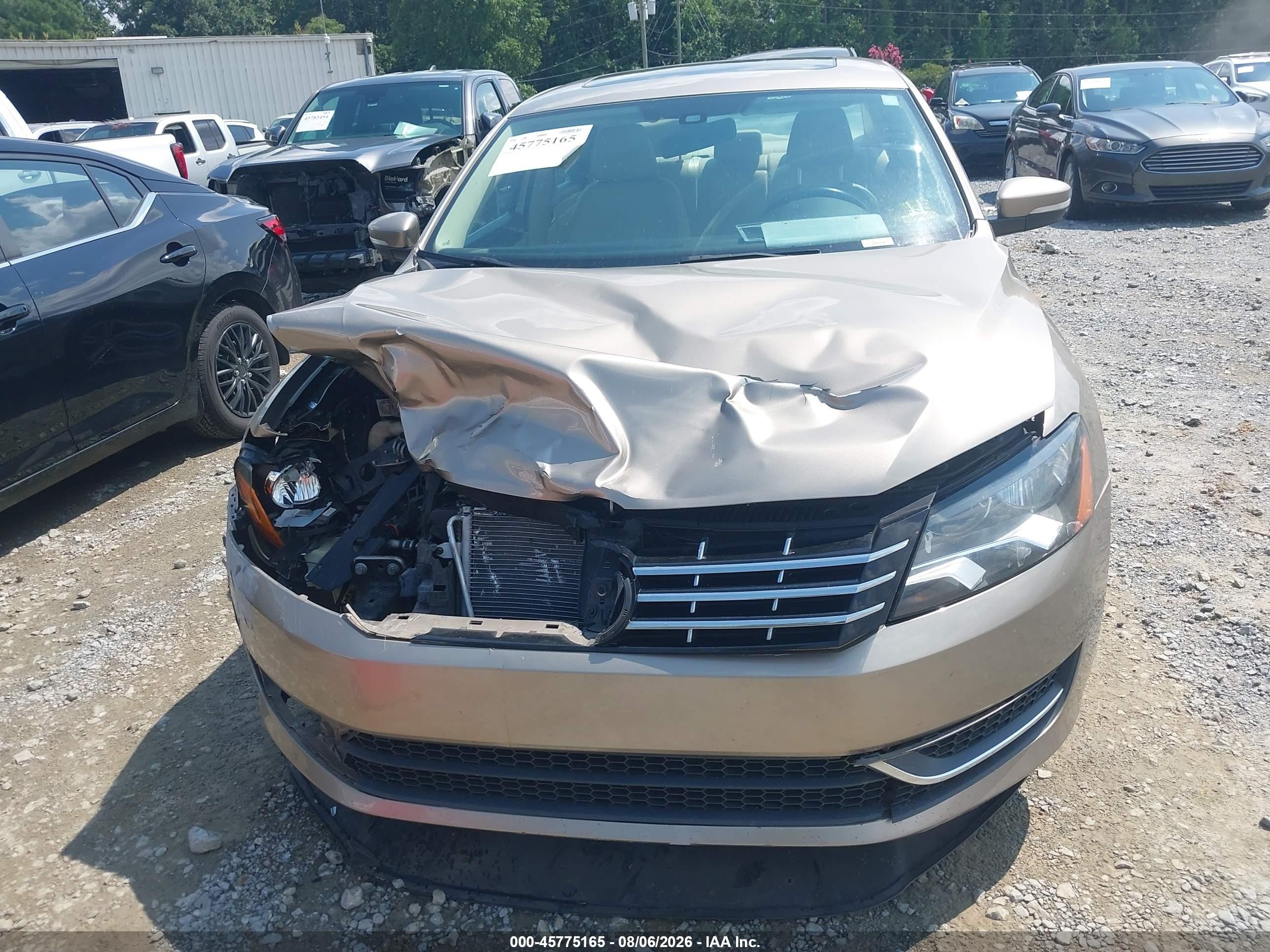 2015 Volkswagen Passat 2.0l Tdi Se Tan vin: 1VWBV7A37FC032539