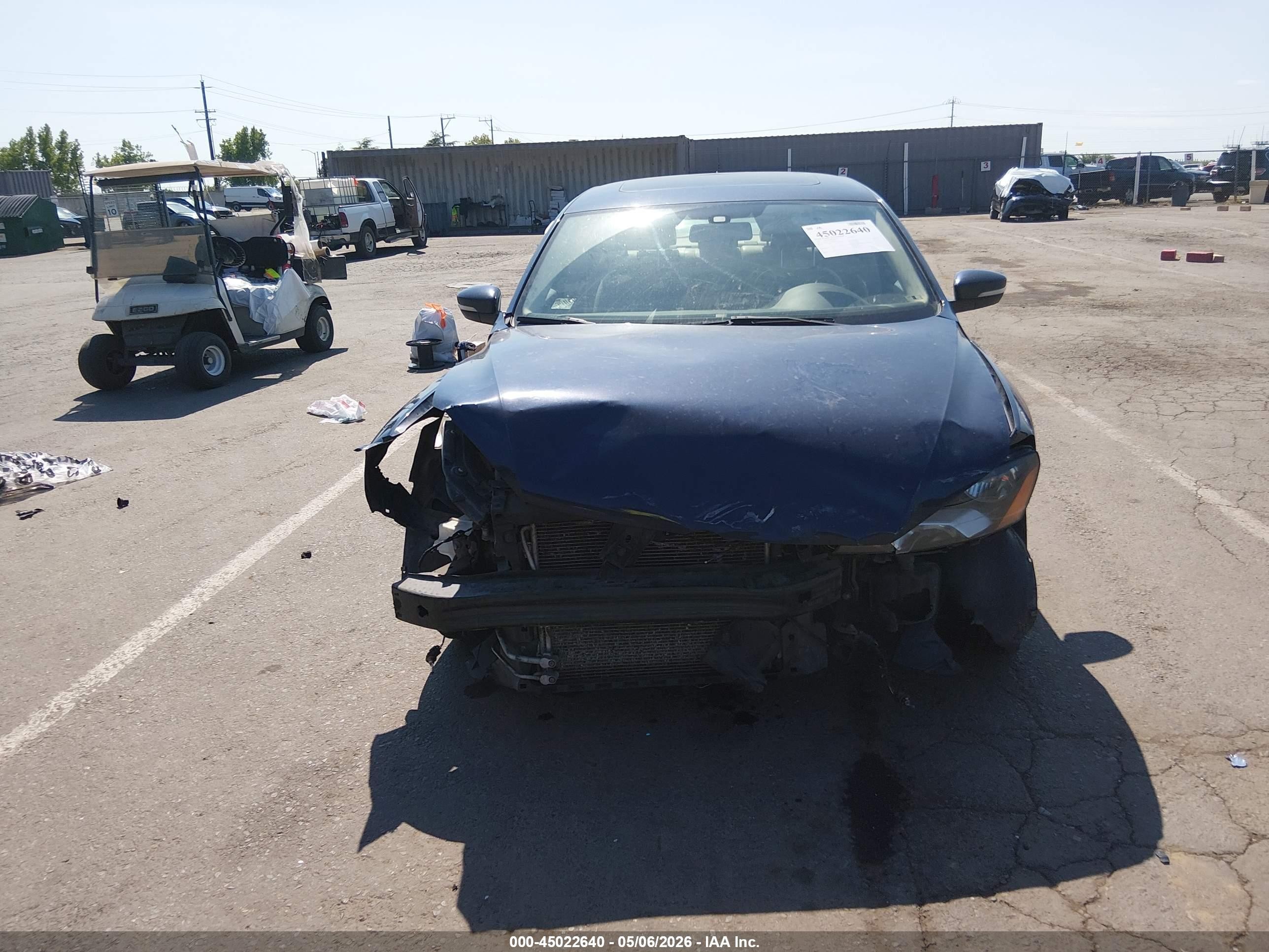 2015 Volkswagen Passat 2.0l Tdi Se Blue vin: 1VWBV7A37FC057117