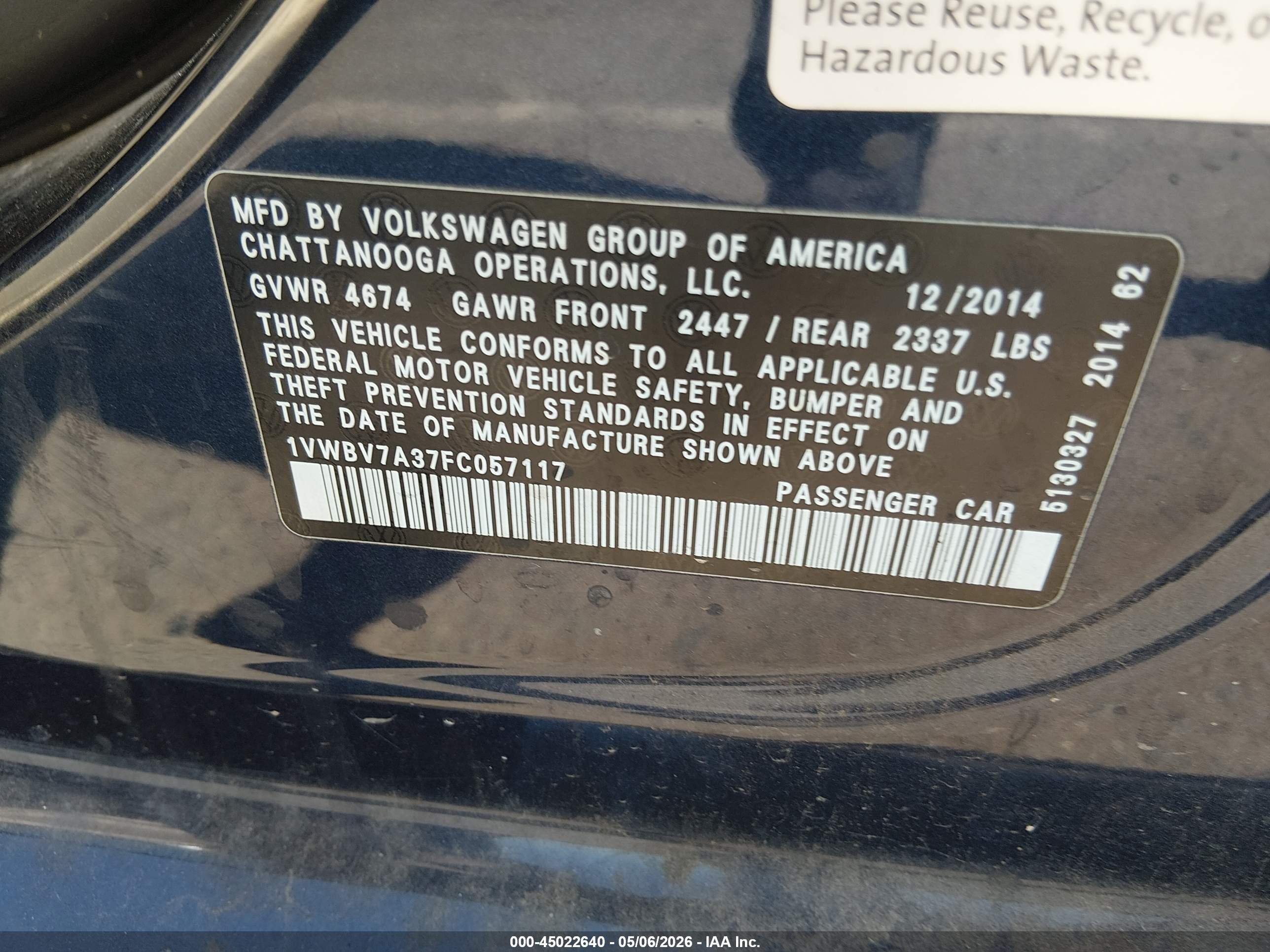 2015 Volkswagen Passat 2.0l Tdi Se Blue vin: 1VWBV7A37FC057117