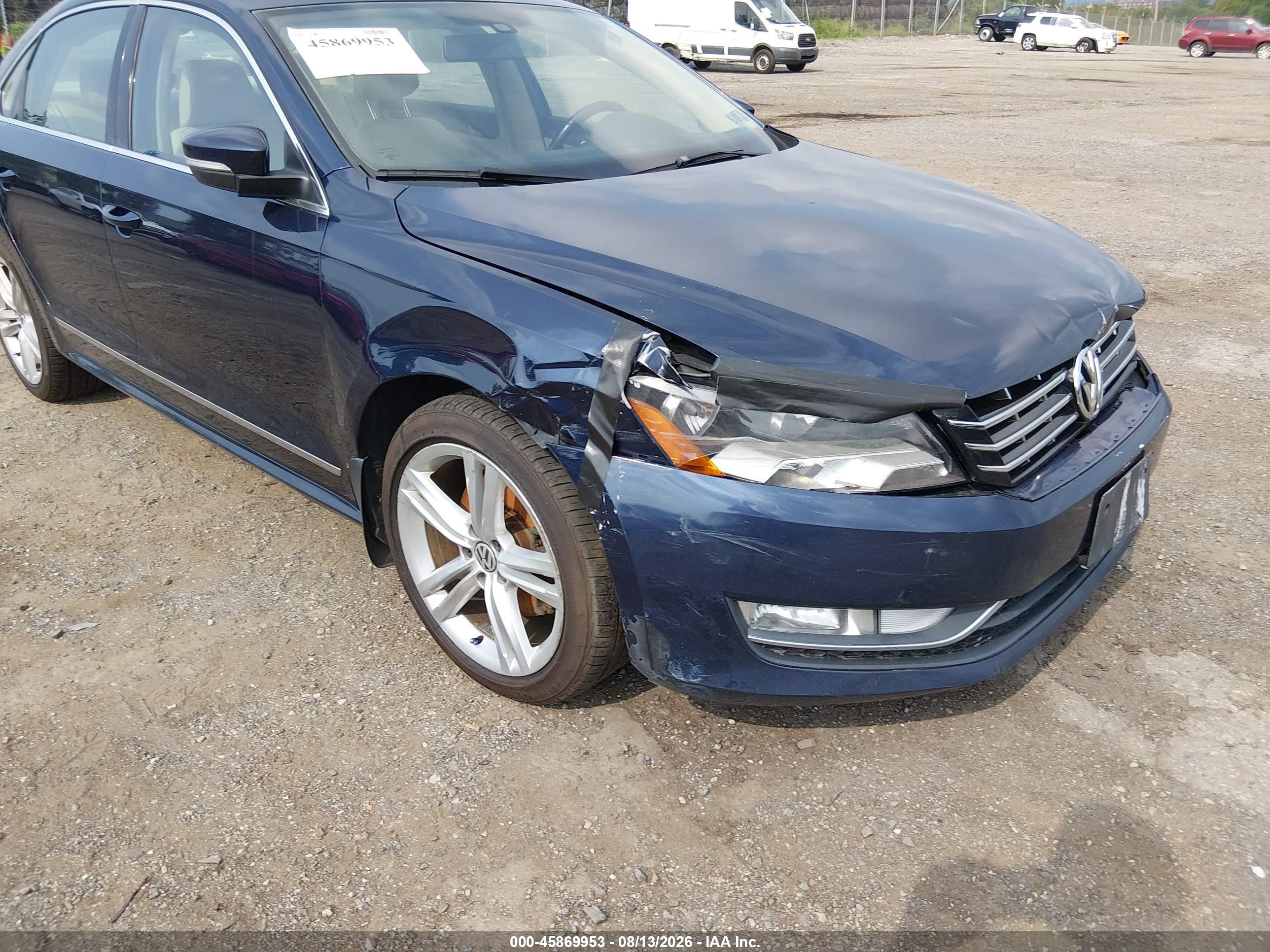 2015 Volkswagen Passat 2.0l Tdi Se Dark Blue vin: 1VWBV7A39FC079040