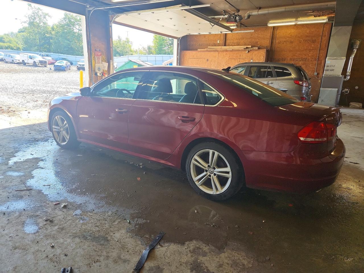 2015 Volkswagen Passat Se Burgundy vin: 1VWBV7A3XFC018960