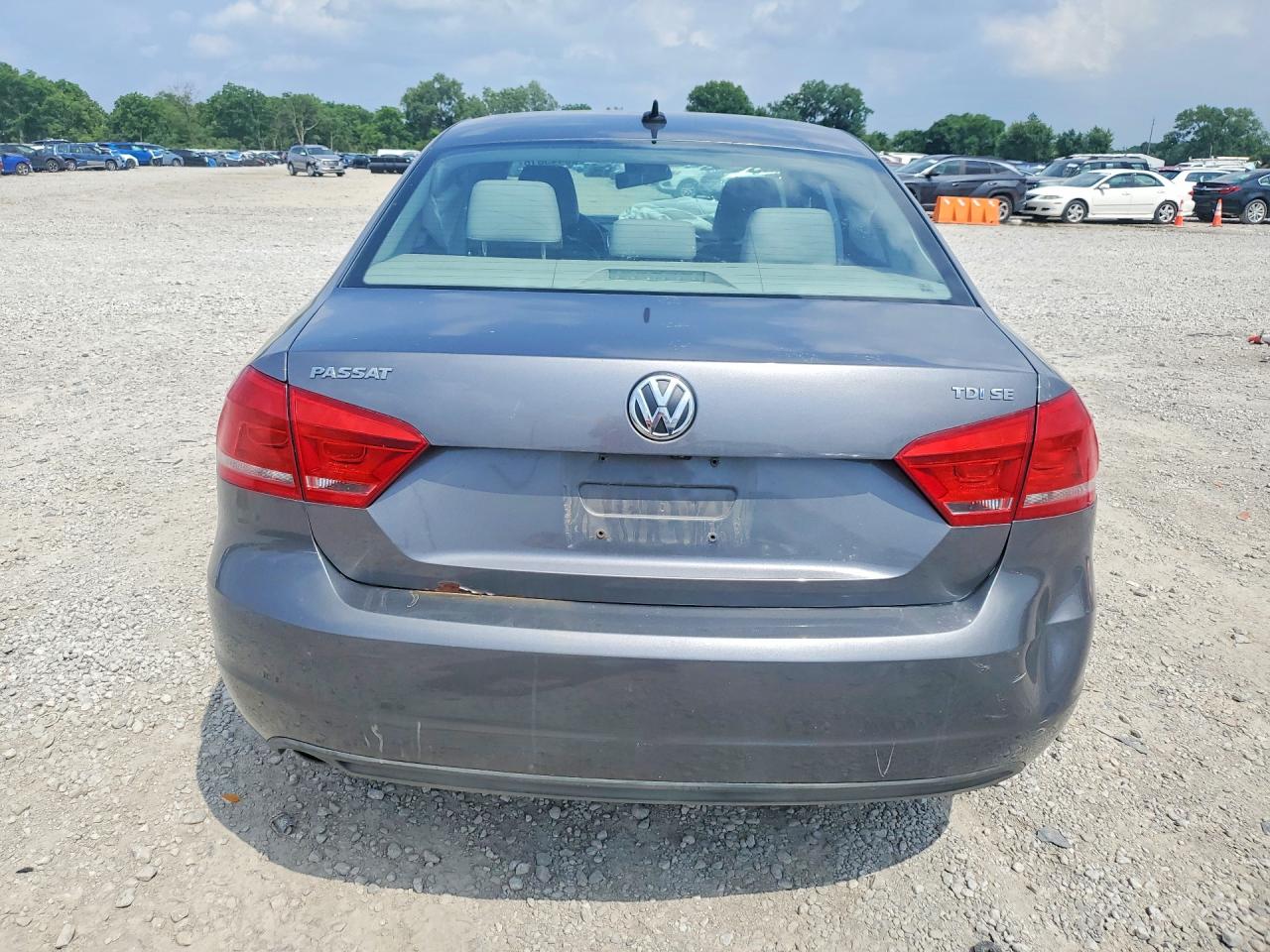 2015 Volkswagen Passat Se Gray vin: 1VWBV7A3XFC025648