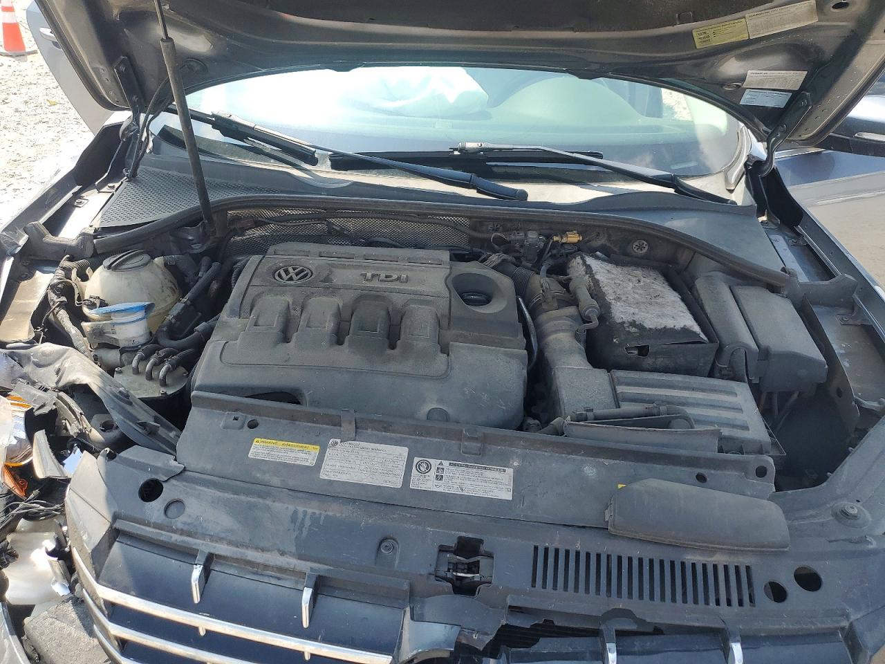 2015 Volkswagen Passat Se Gray vin: 1VWBV7A3XFC025648