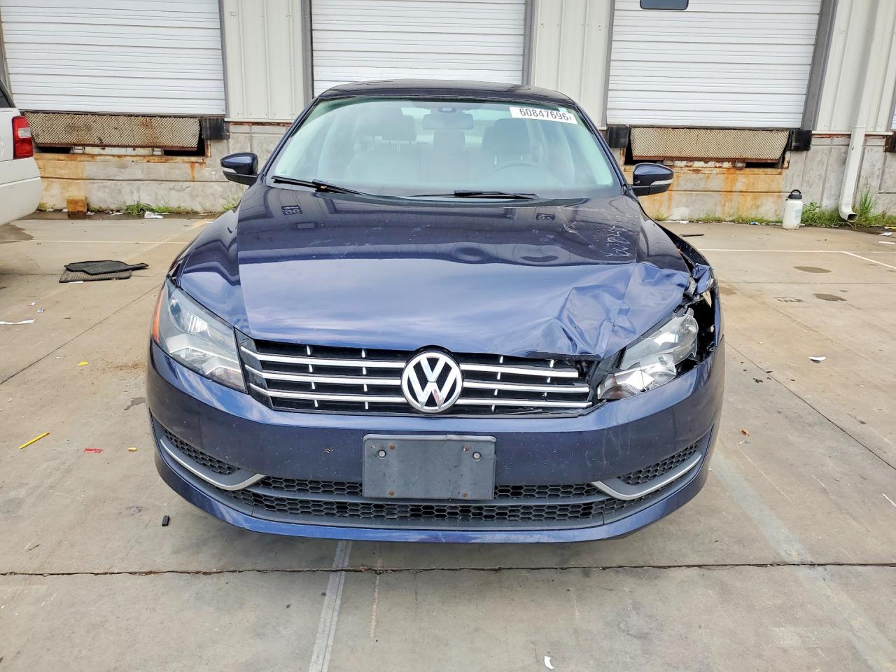 2015 Volkswagen Passat Se Blue vin: 1VWBV7A3XFC051327