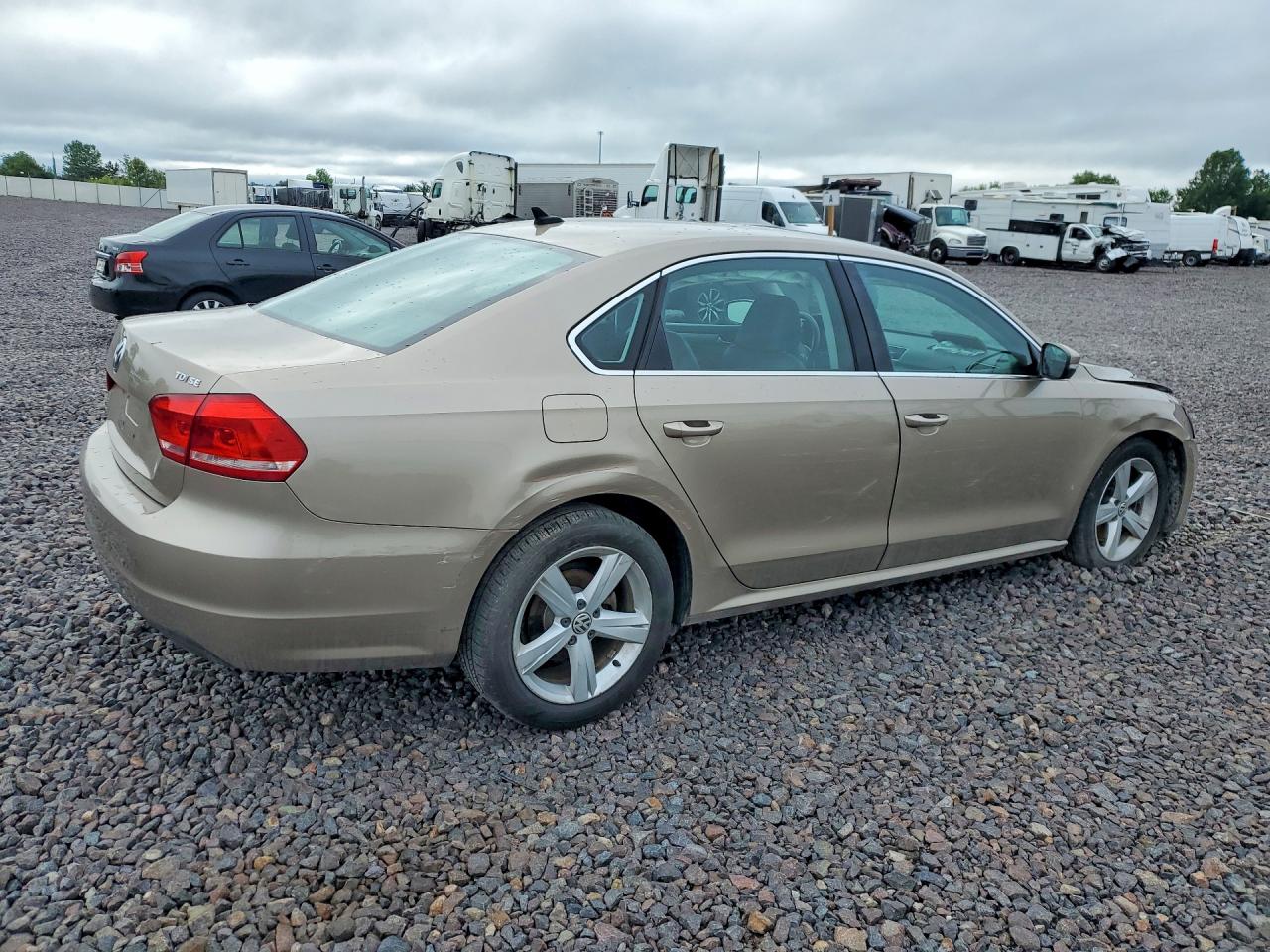 2015 Volkswagen Passat Se Tan vin: 1VWBV7A3XFC053661