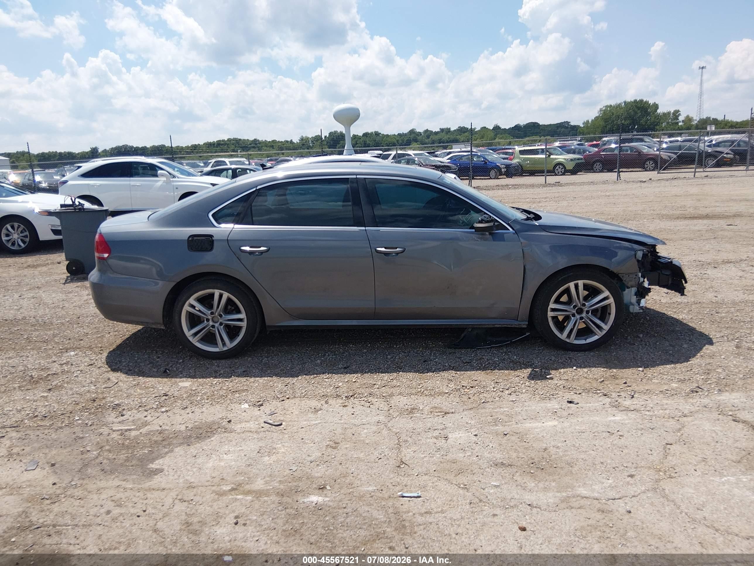2015 Volkswagen Passat 2.0l Tdi Se Gray vin: 1VWBV7A3XFC076423