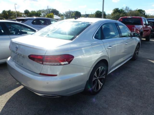 2020 Volkswagen Passat 2.0t Sel Silver vin: 1VWCA7A34LC008338