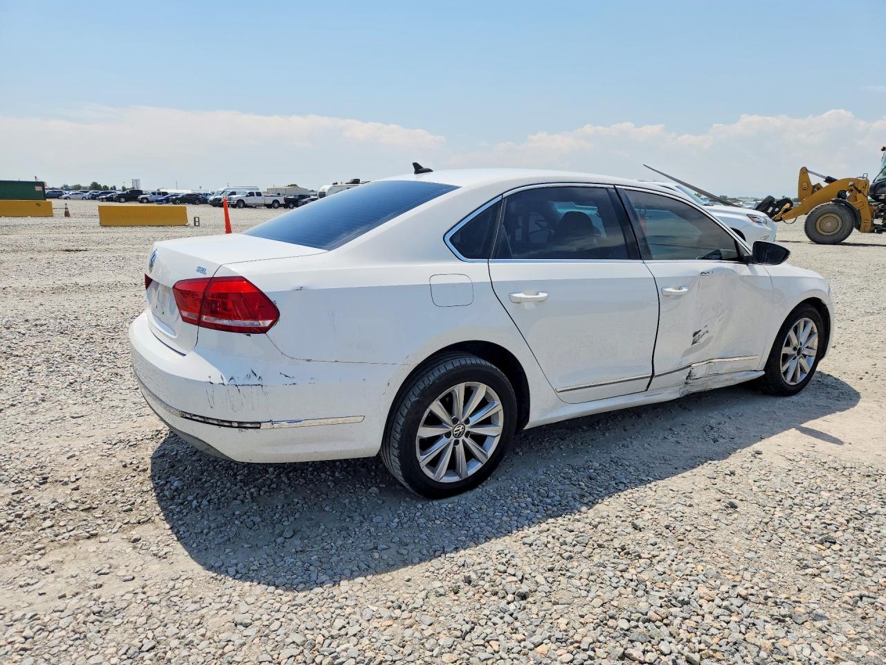 2012 Volkswagen Passat Sel White vin: 1VWCH7A31CC059856