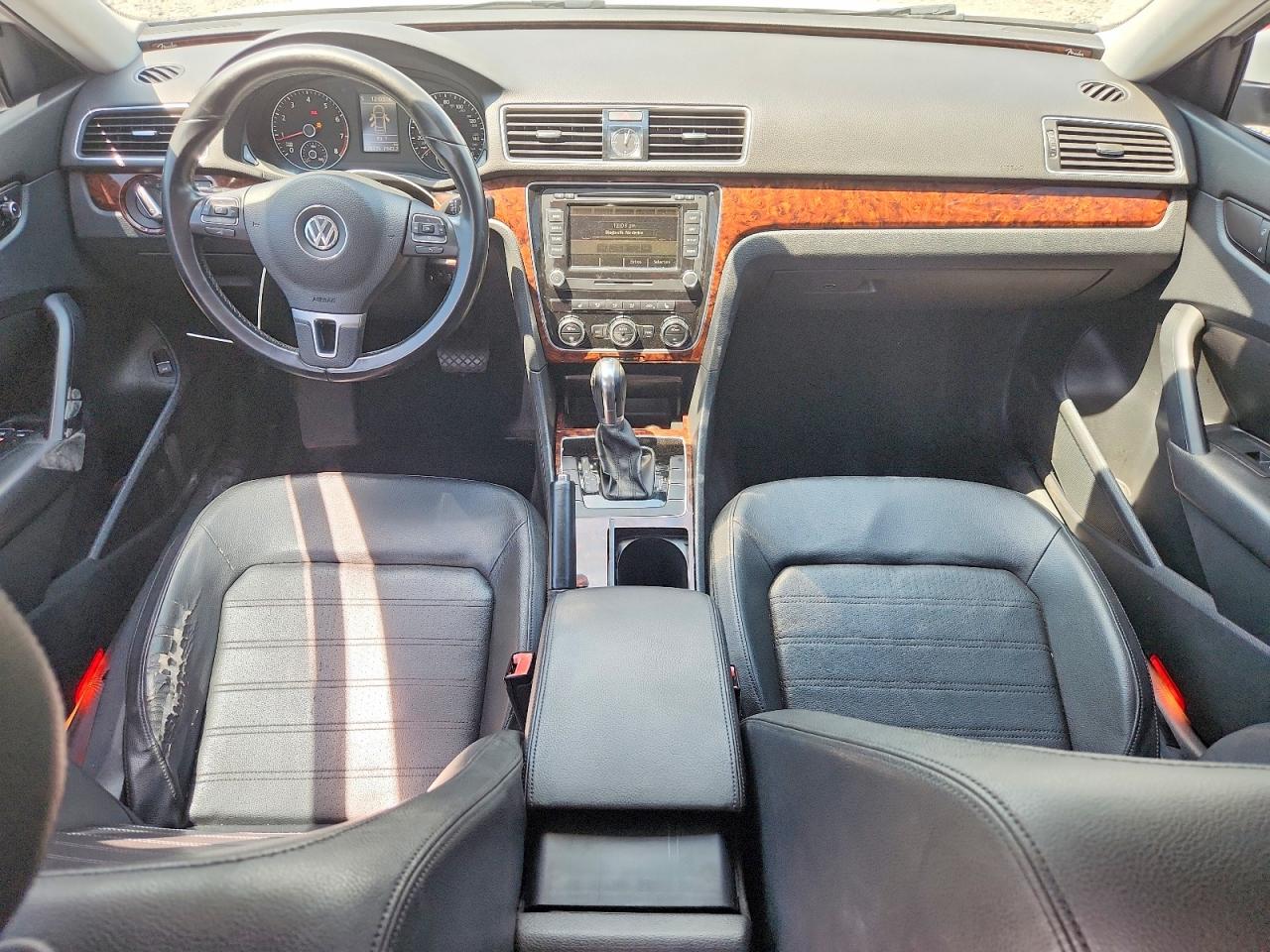 2012 Volkswagen Passat Sel White vin: 1VWCH7A31CC059856
