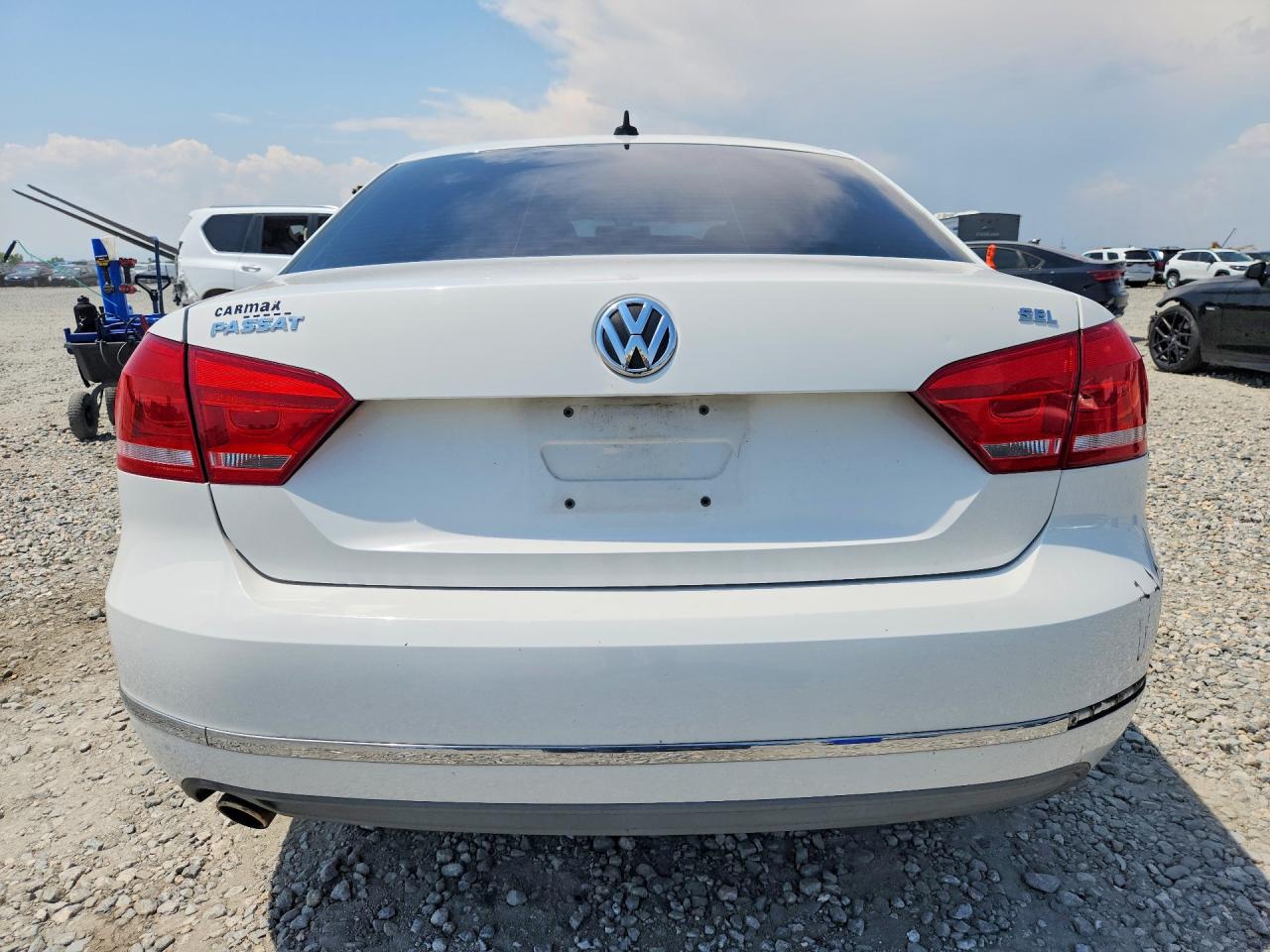 2012 Volkswagen Passat Sel White vin: 1VWCH7A31CC059856