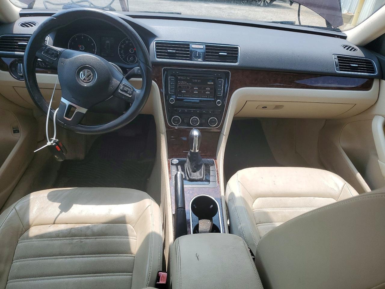 2013 Volkswagen Passat Sel Burgundy vin: 1VWCH7A31DC023246