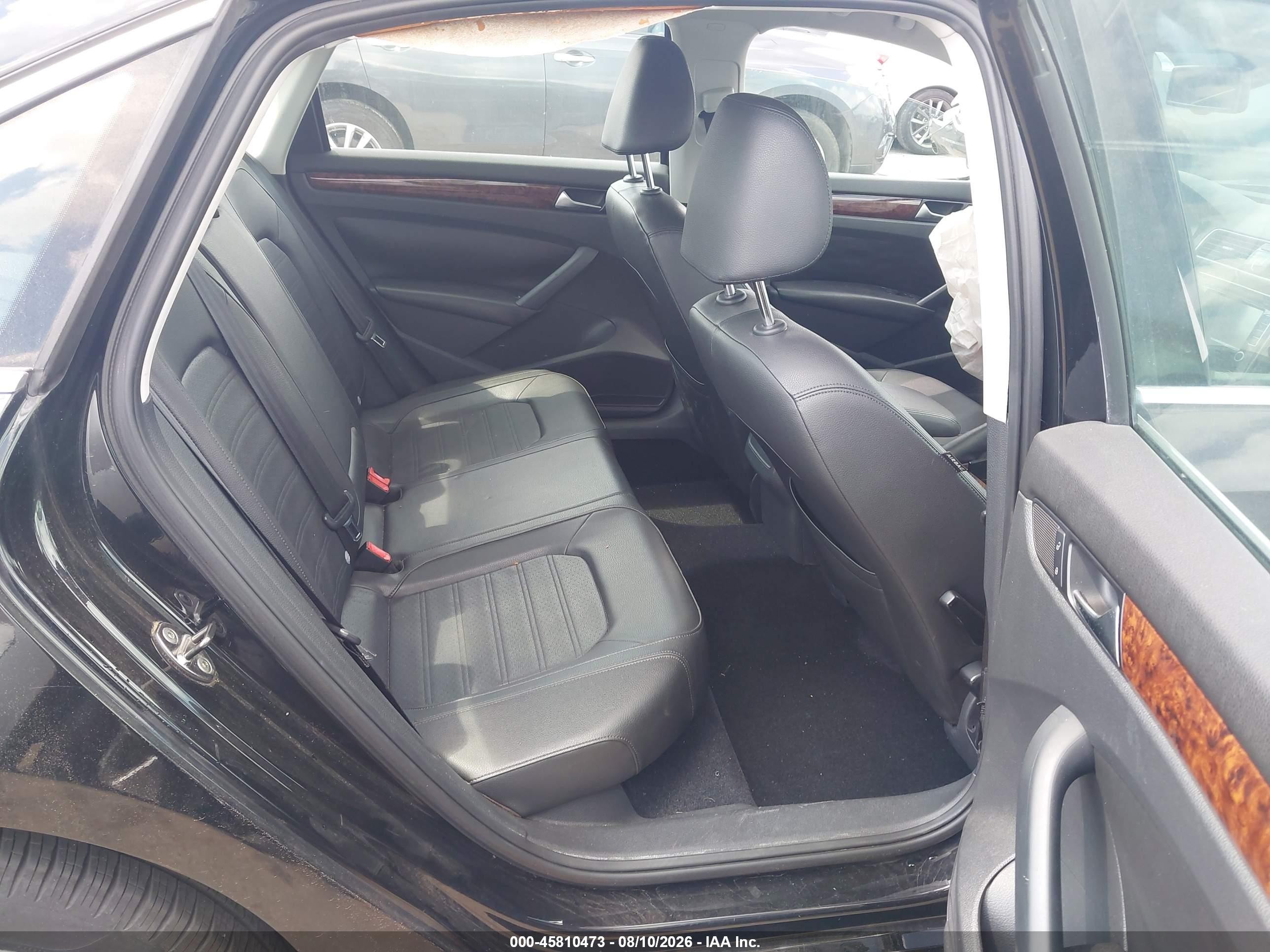 2012 Volkswagen Passat 2.5l Sel Black vin: 1VWCH7A32CC075175