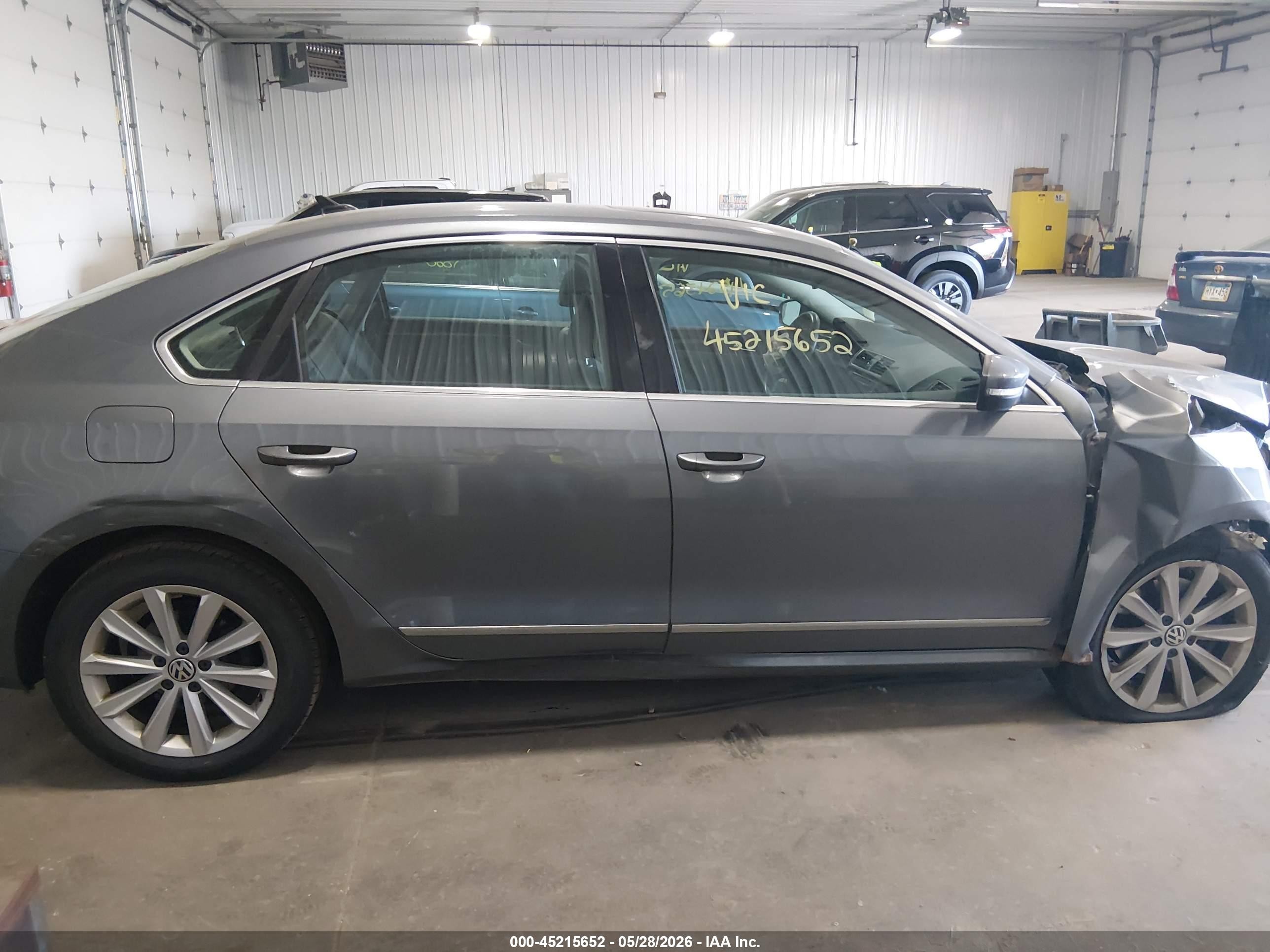 2013 Volkswagen Passat 2.5l Sel Premium Gray vin: 1VWCH7A32DC082256