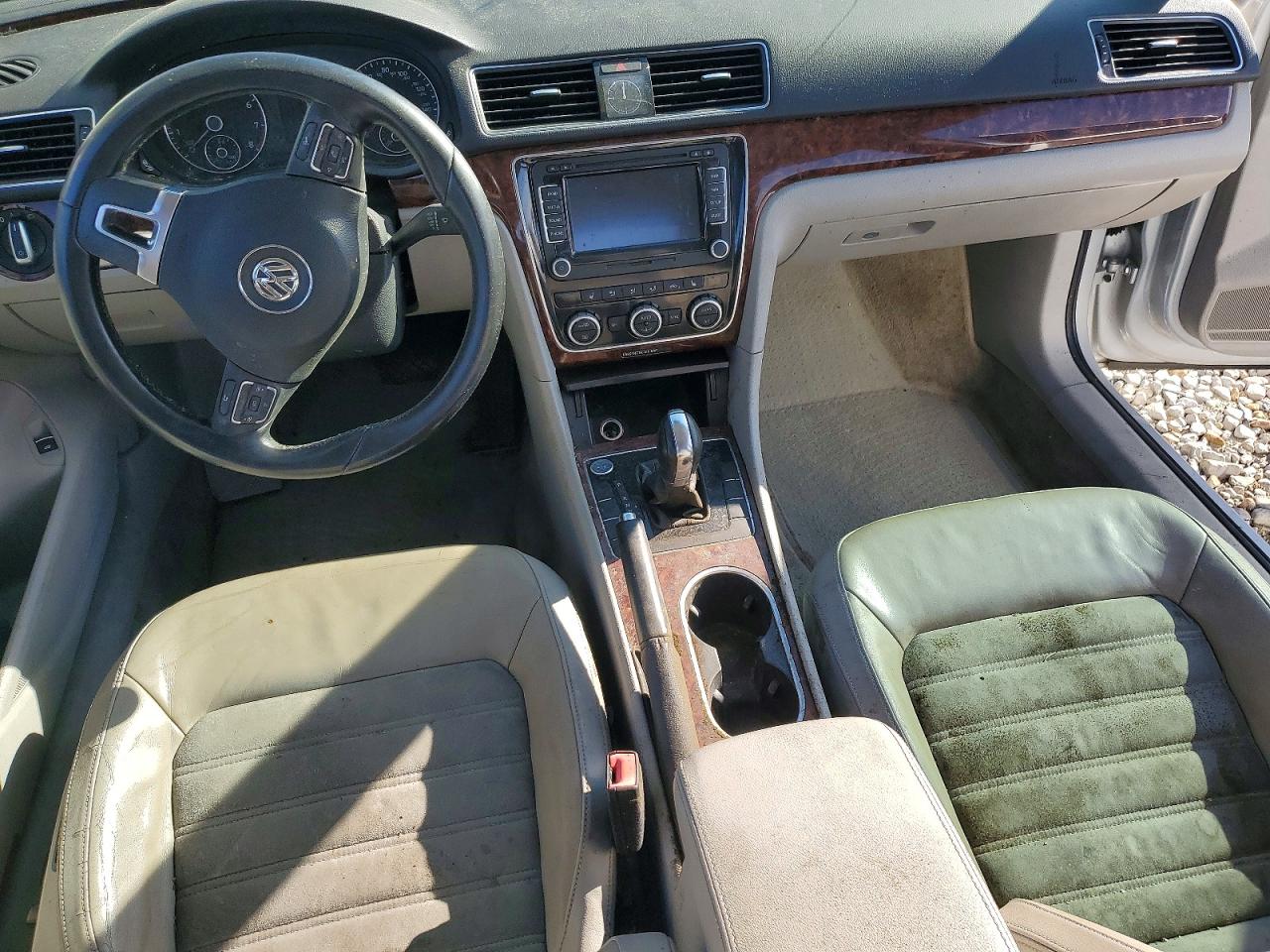 2013 Volkswagen Passat Sel Silver vin: 1VWCH7A34DC046522