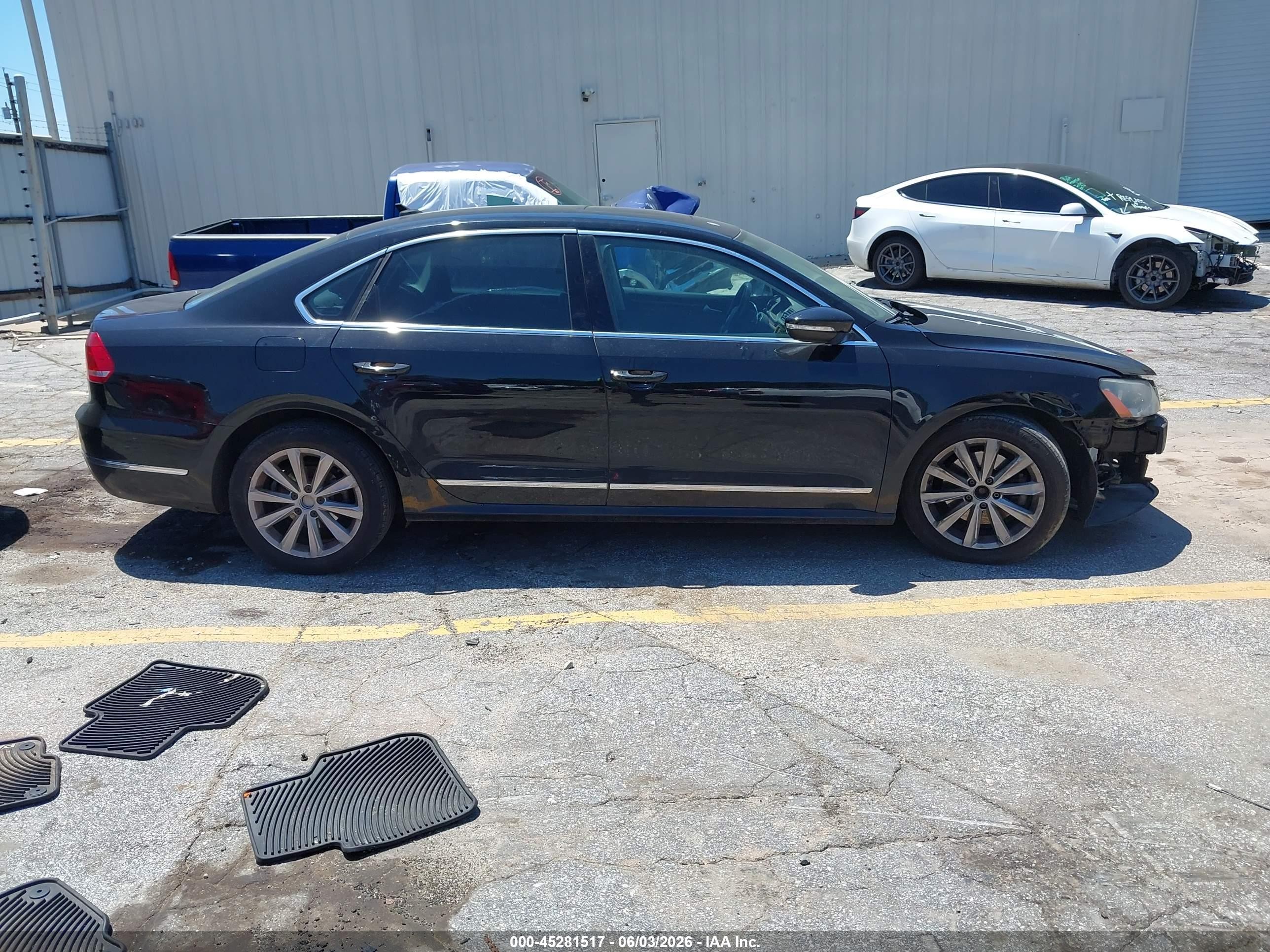 2012 Volkswagen Passat 2.5l Sel Black vin: 1VWCH7A36CC073039