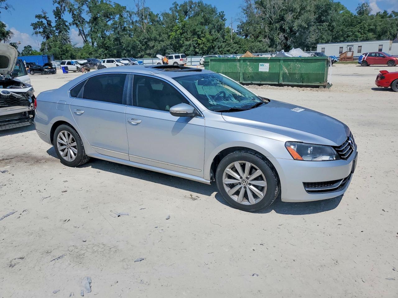 2012 Volkswagen Passat Sel Silver vin: 1VWCH7A37CC072420