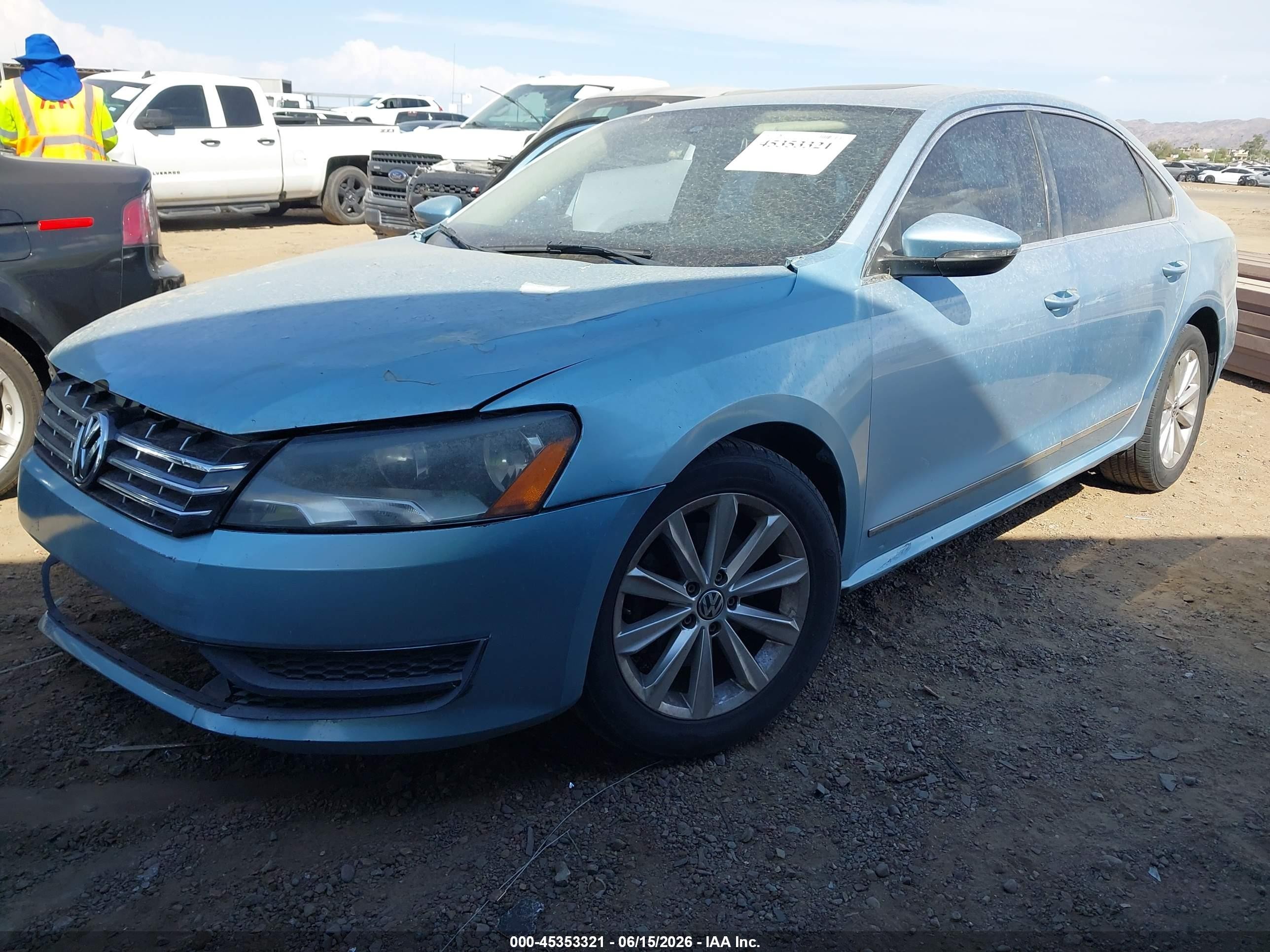 2012 Volkswagen Passat 2.5l Sel Blue vin: 1VWCH7A38CC033030