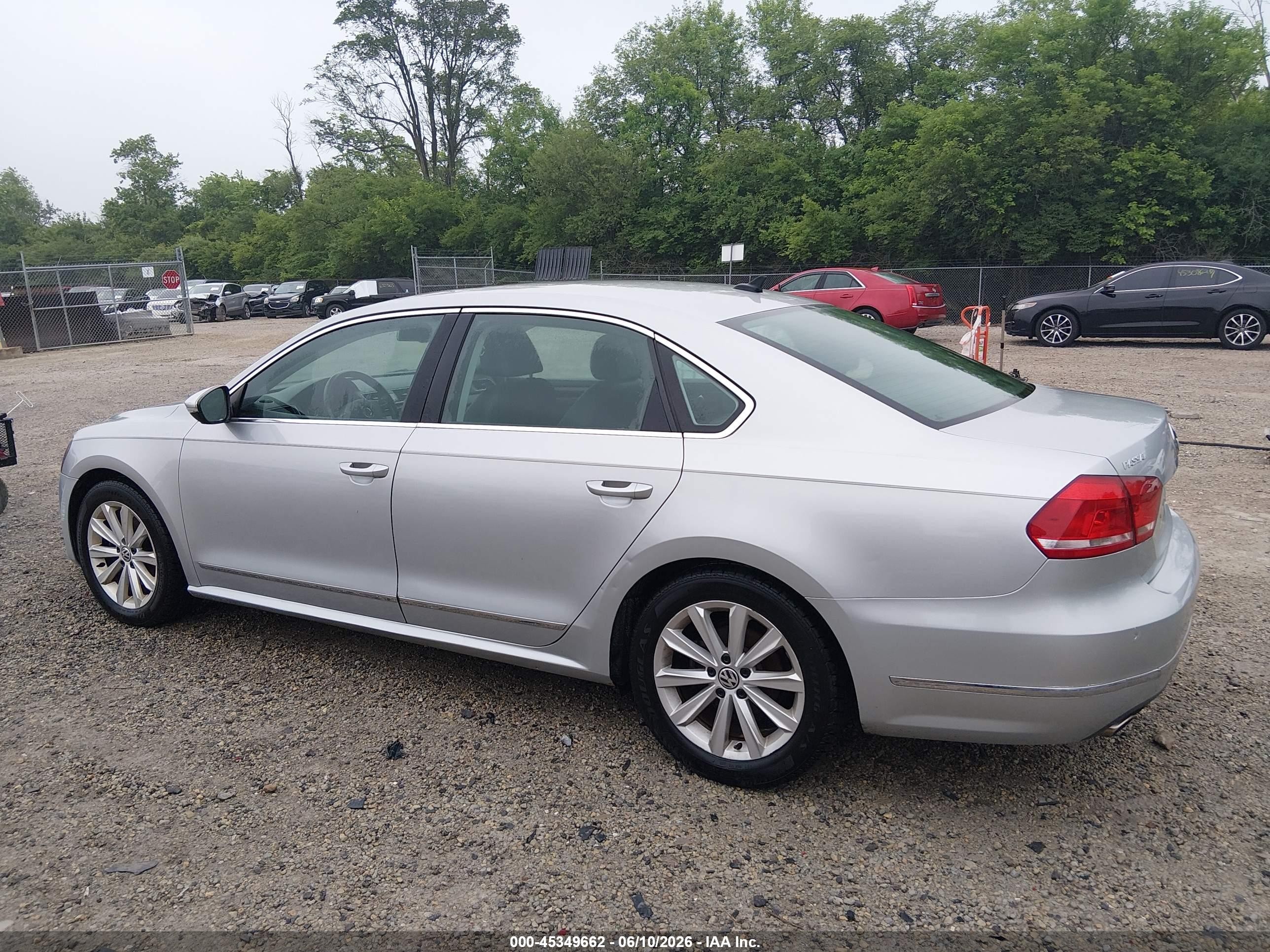 2012 Volkswagen Passat 2.5l Sel Silver vin: 1VWCH7A38CC053231