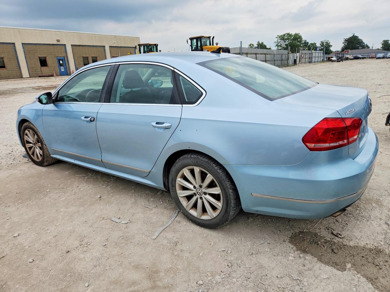 2012 Volkswagen Passat Sel Blue vin: 1VWCH7A38CC070790
