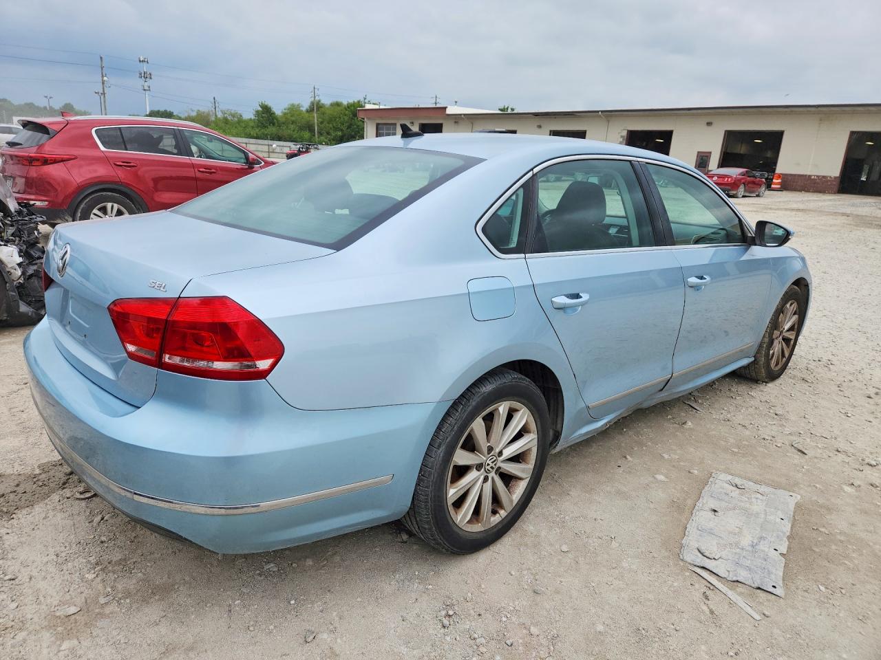 2012 Volkswagen Passat Sel Blue vin: 1VWCH7A38CC070790