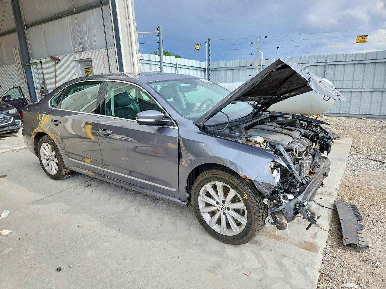 2013 Volkswagen Passat Sel Silver vin: 1VWCH7A39DC014536