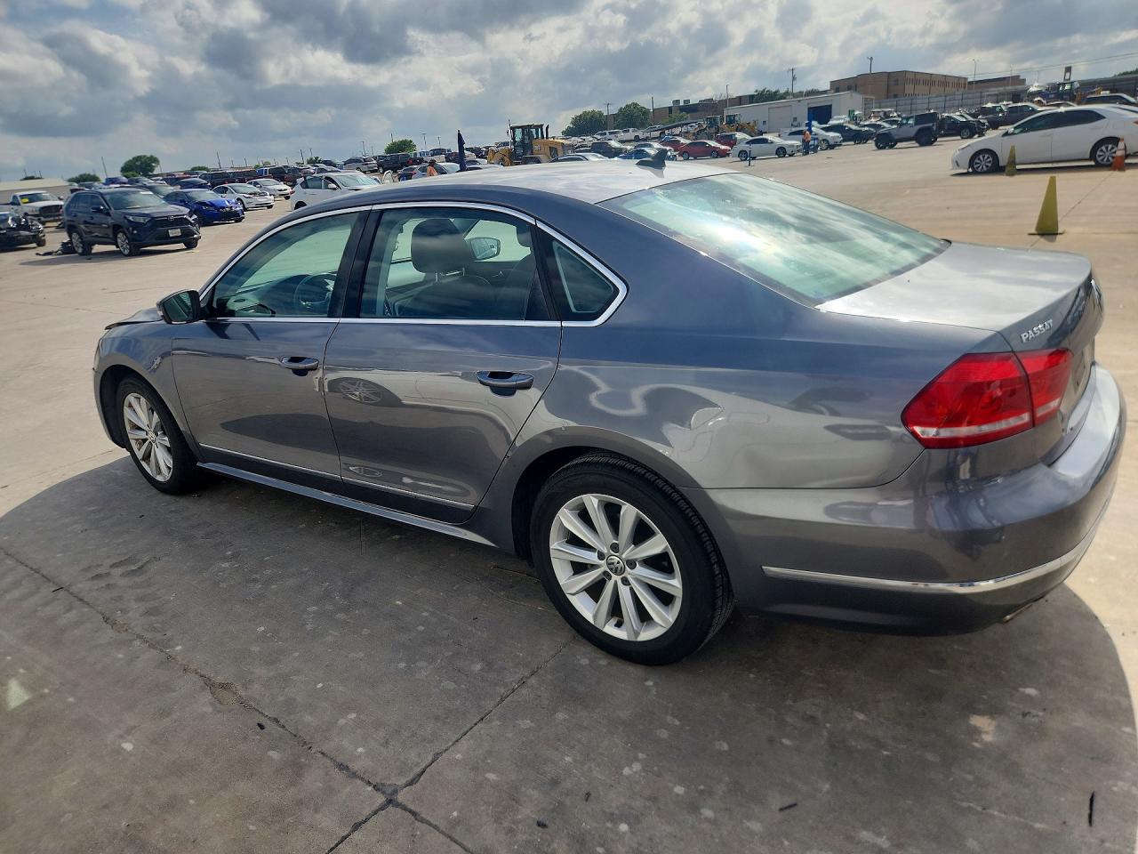 2013 Volkswagen Passat Sel Gray vin: 1VWCH7A39DC106312