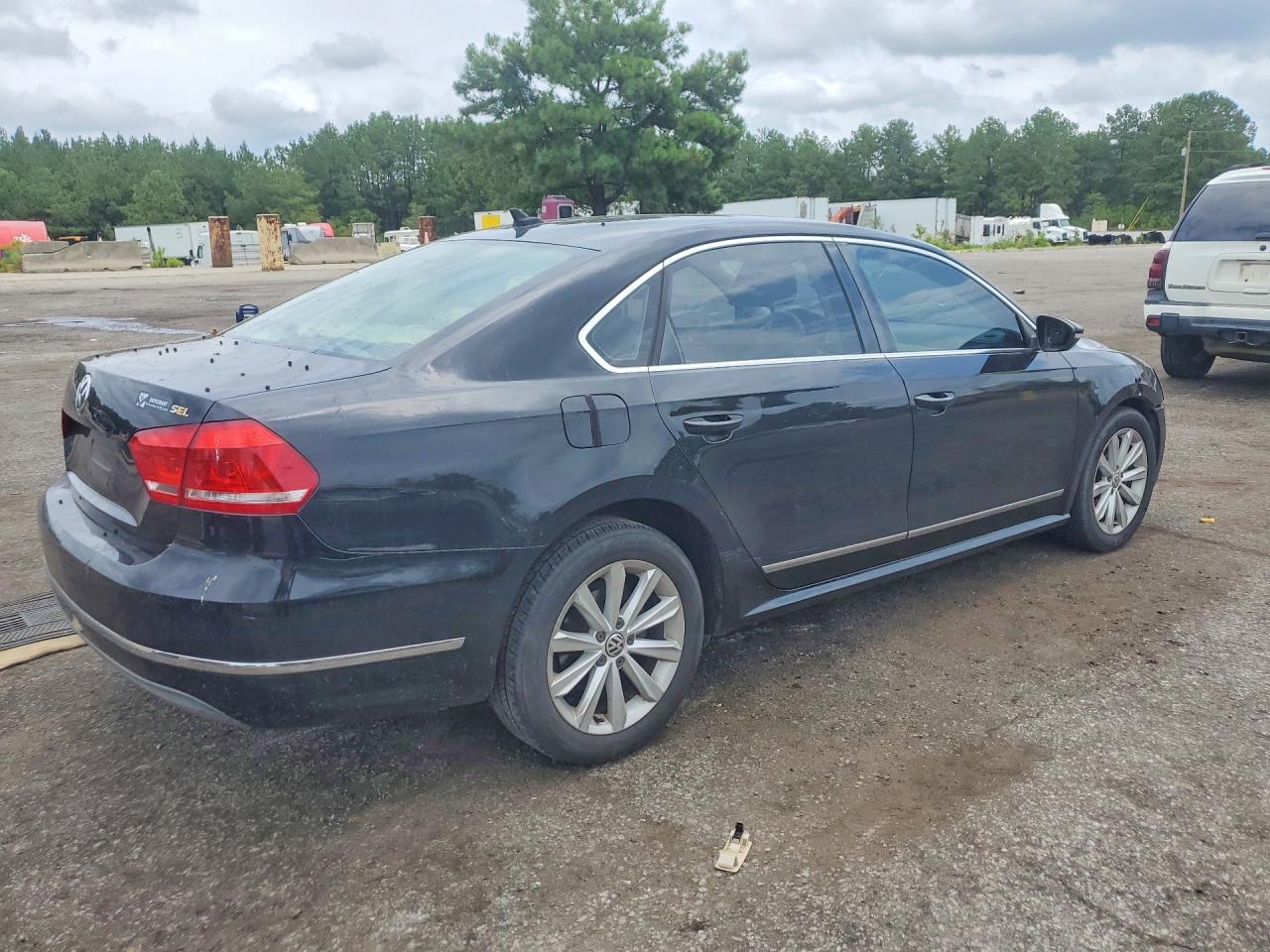 2012 Volkswagen Passat Sel Black vin: 1VWCH7A3XCC071908