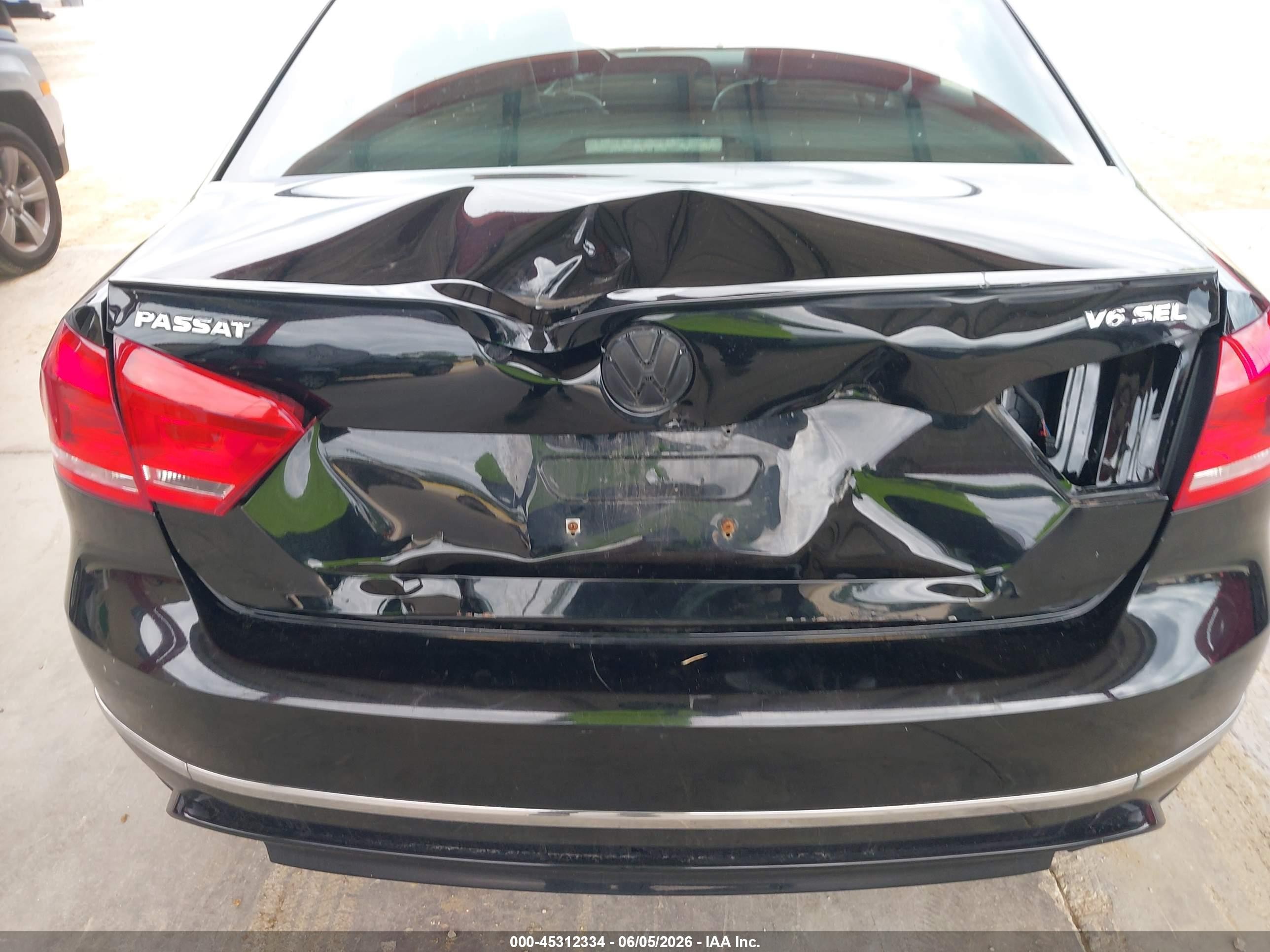 2015 Volkswagen Passat 3.6l V6 Sel Premium Black vin: 1VWCM7A30FC075076