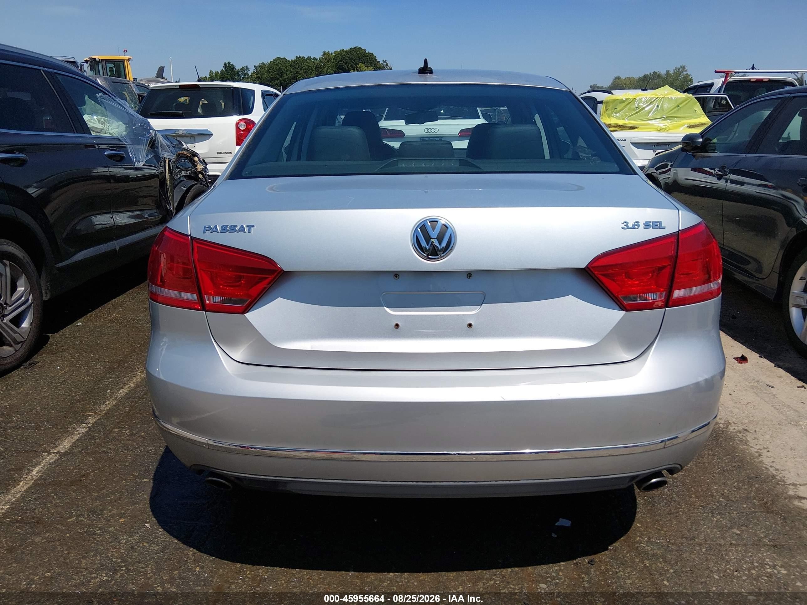 2012 Volkswagen Passat 3.6l V6 Sel Premium Silver vin: 1VWCM7A31CC025735