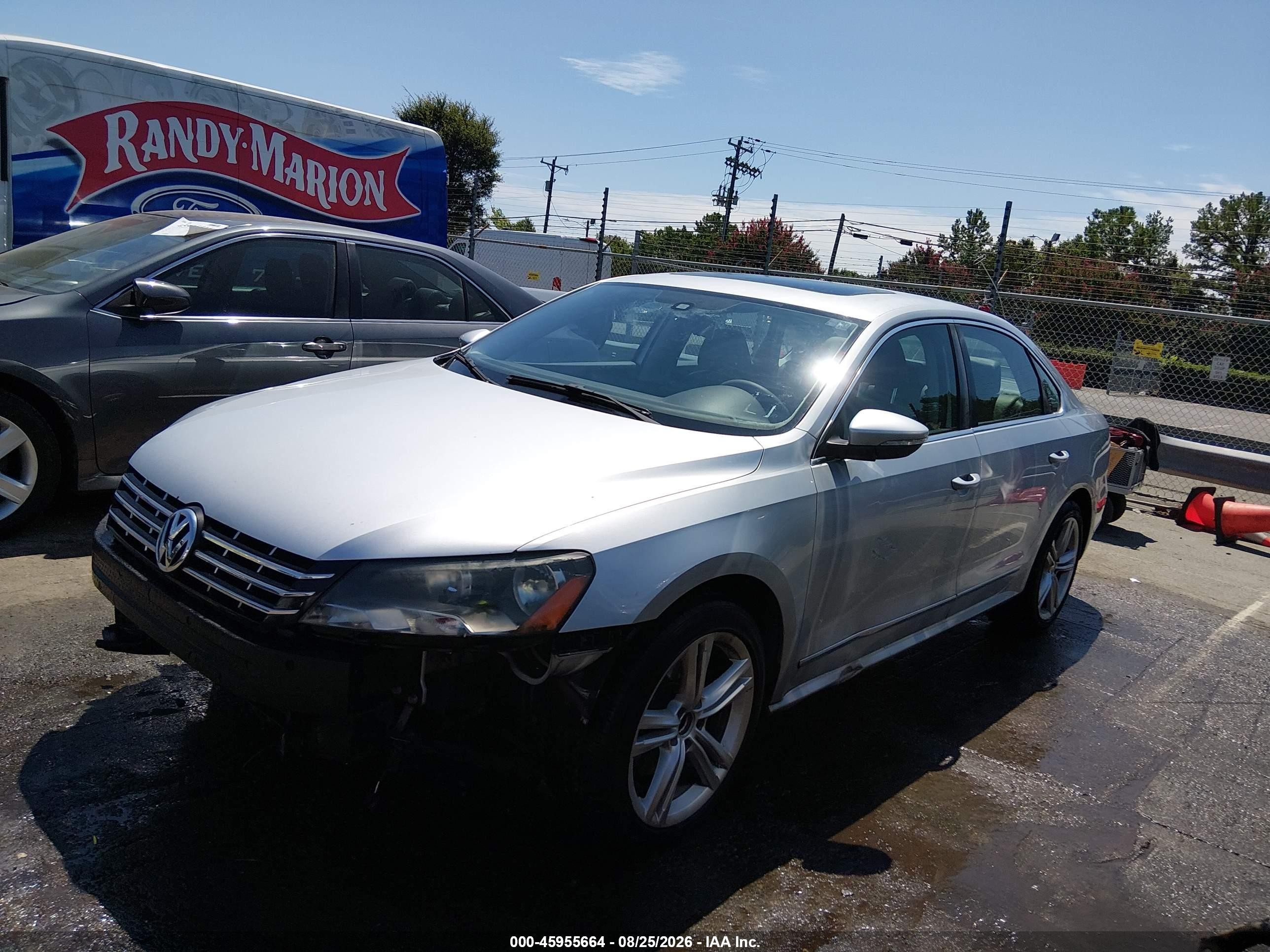 2012 Volkswagen Passat 3.6l V6 Sel Premium Silver vin: 1VWCM7A31CC025735