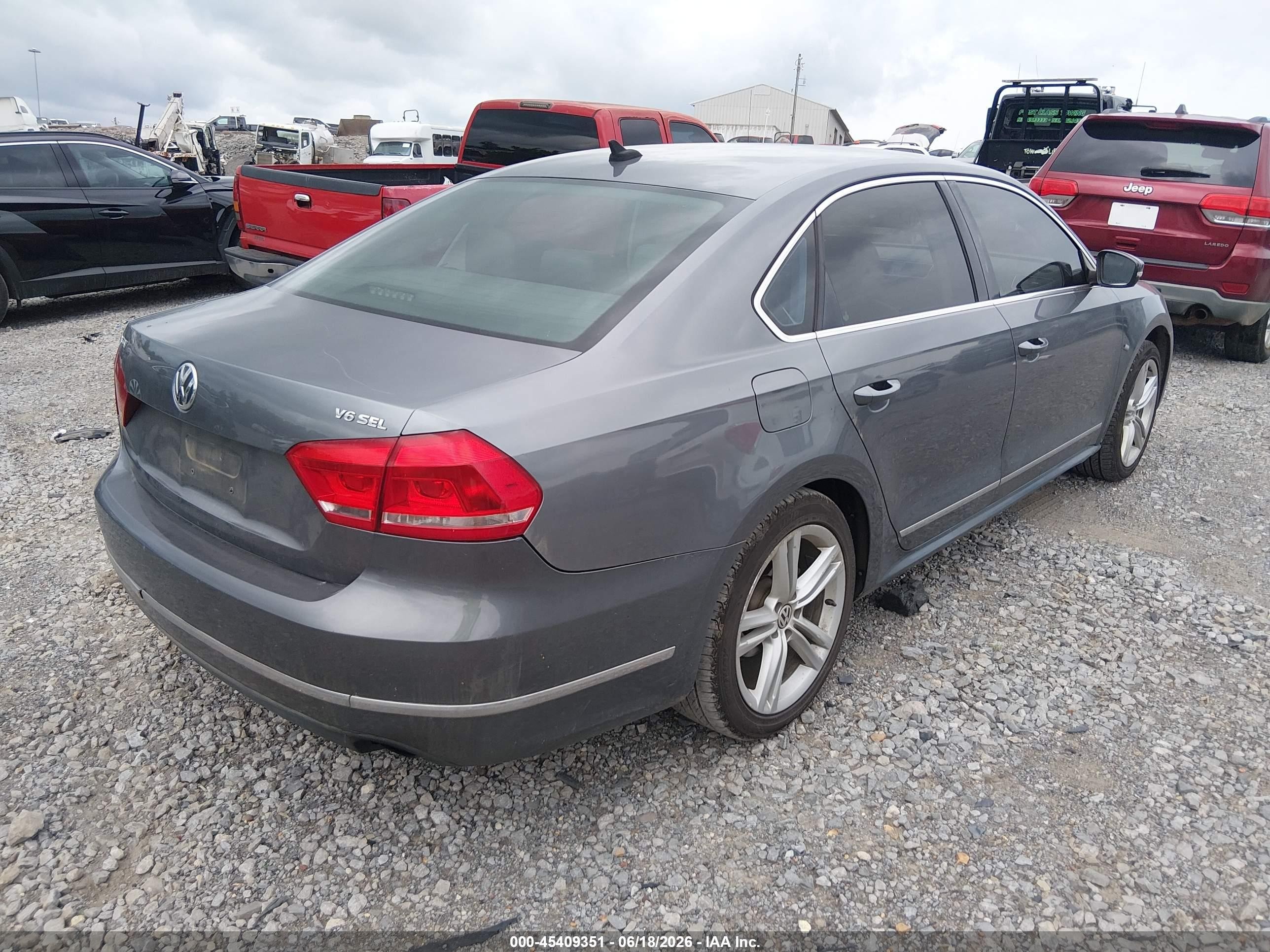 2014 Volkswagen Passat 3.6l V6 Sel Premium Gray vin: 1VWCM7A31EC026421