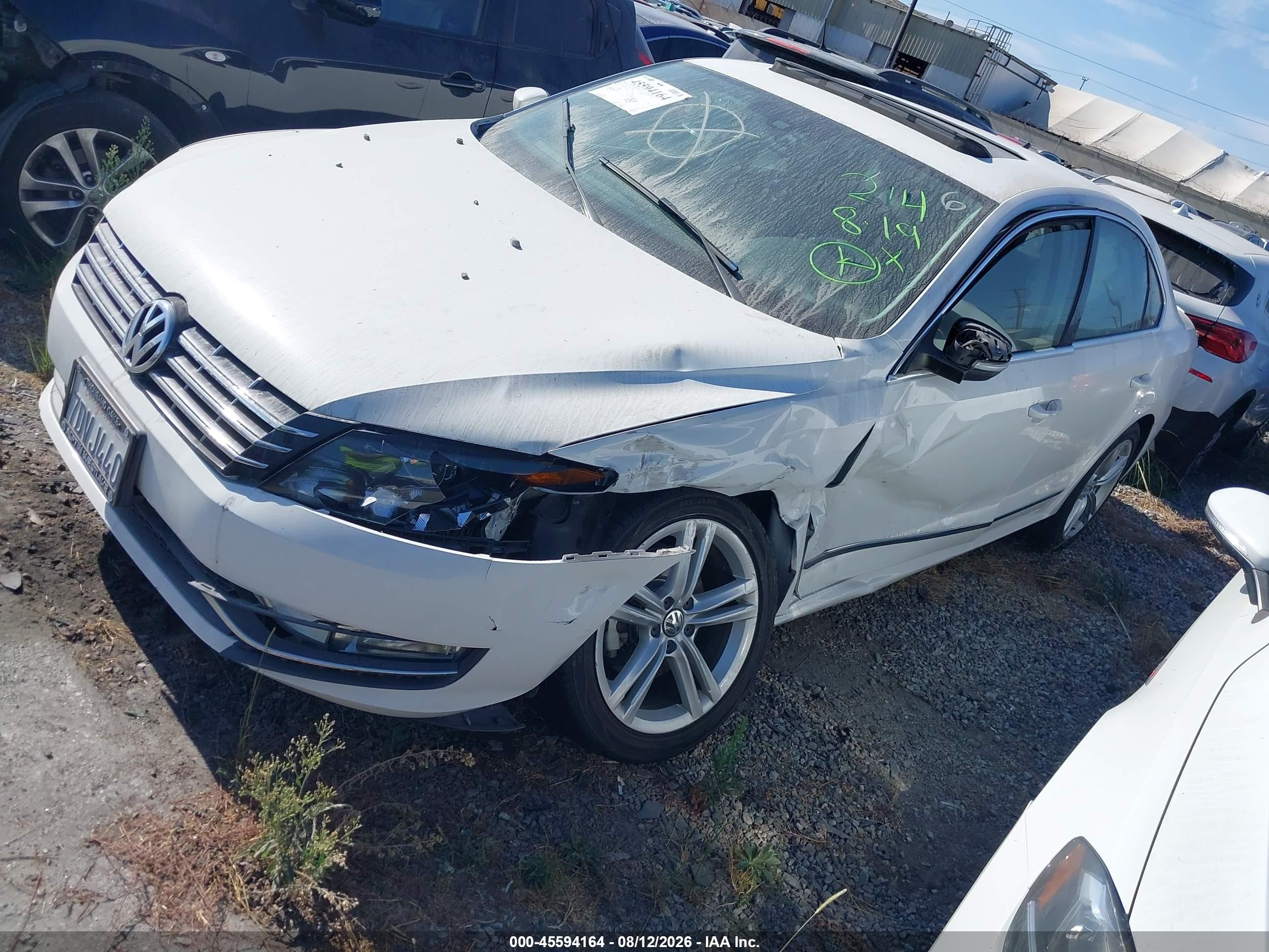 2014 Volkswagen Passat 3.6l V6 Sel Premium White vin: 1VWCM7A31EC065025