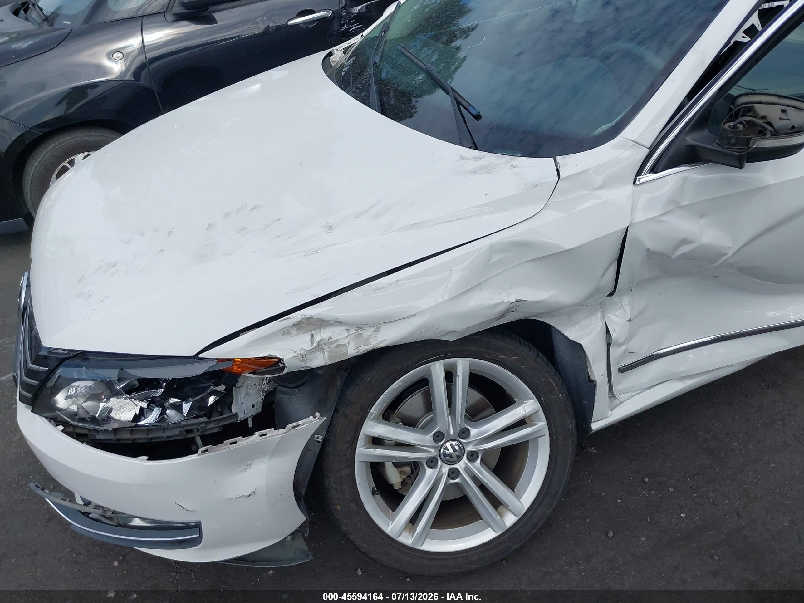 2014 Volkswagen Passat 3.6l V6 Sel Premium White vin: 1VWCM7A31EC065025