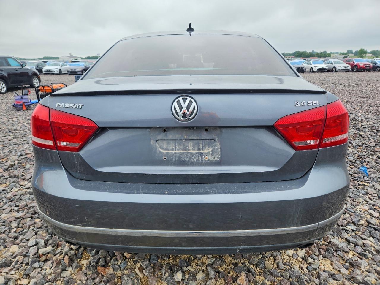 2013 Volkswagen Passat Sel Gray vin: 1VWCM7A32DC120564